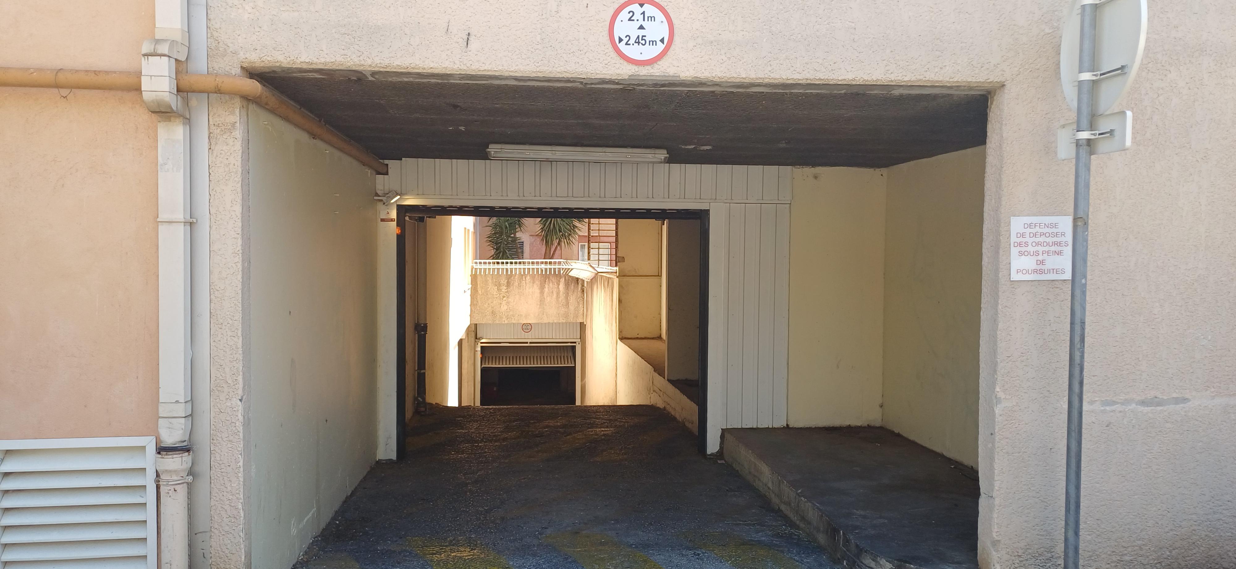 Parking - 13m² à Toulon