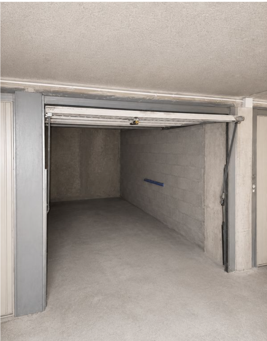 Garage fermé sécurisé à louer – Lyon 7