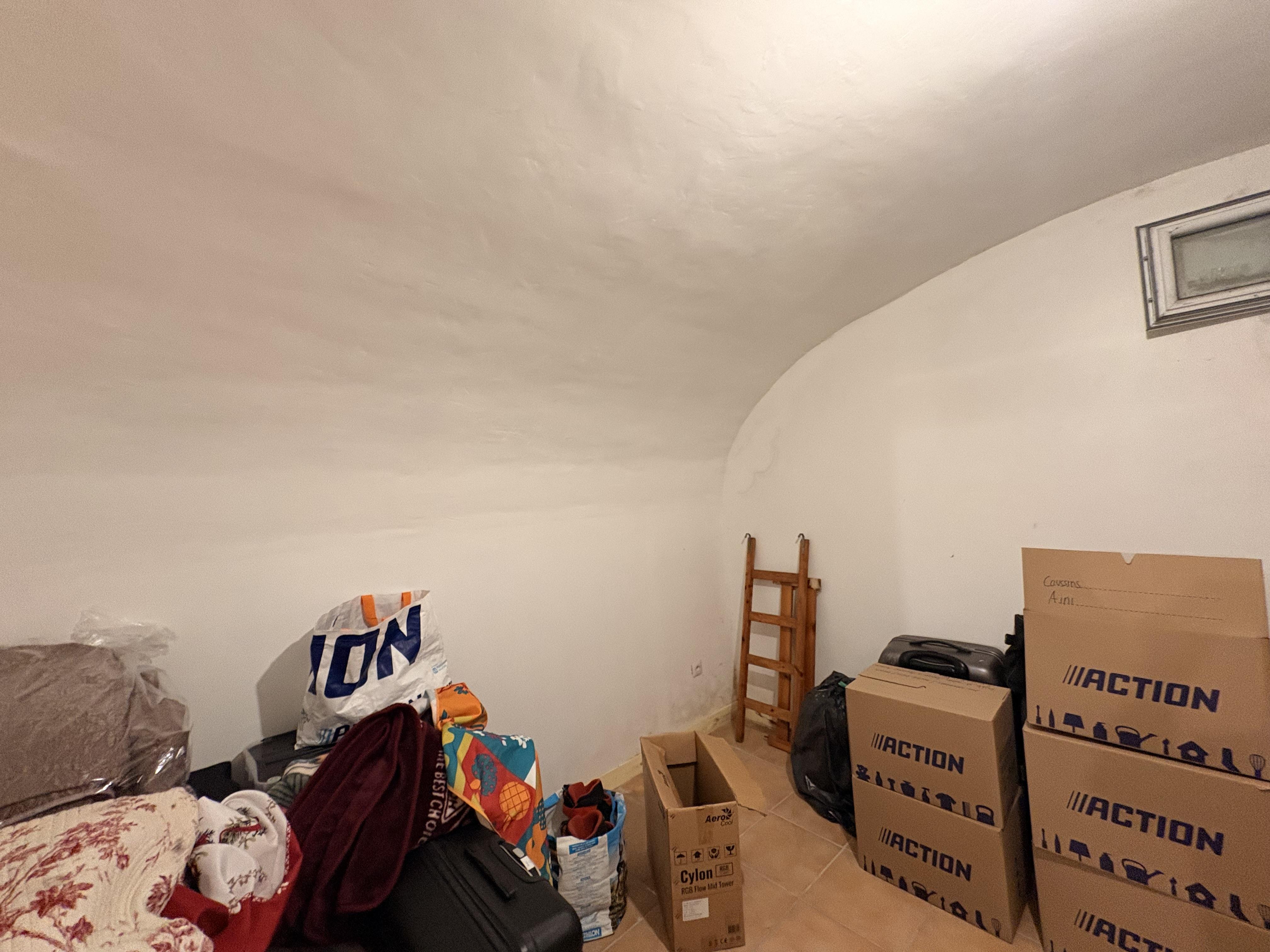 Cave - 12m2