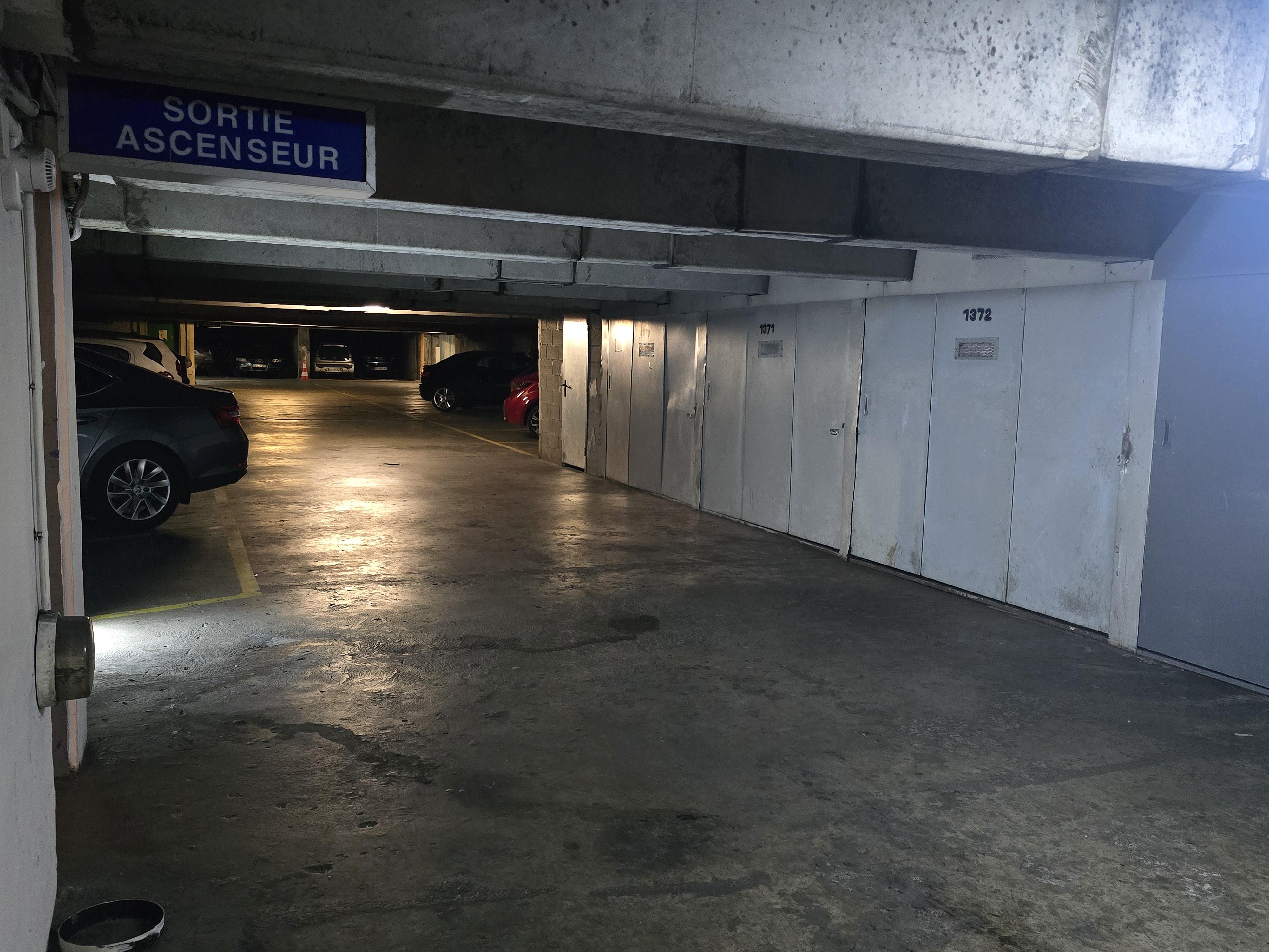 LOCATION BOX FERMÉ – SÉCURISÉ – BAGNOLET (proche