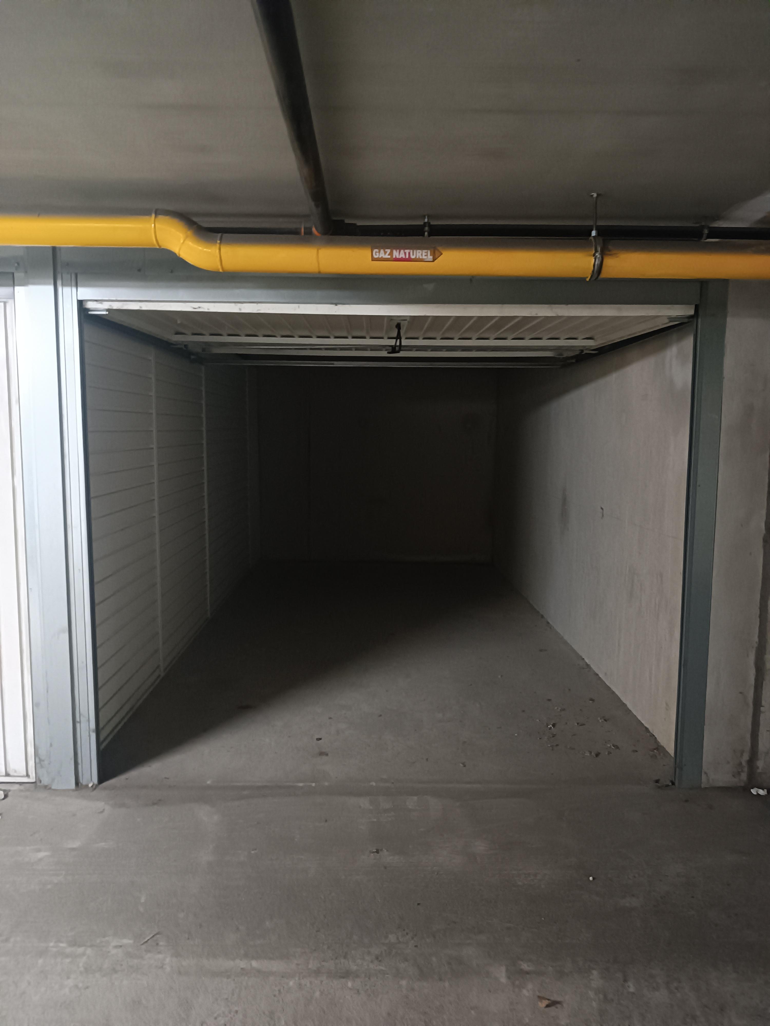 Garage 13m² à Gratentour