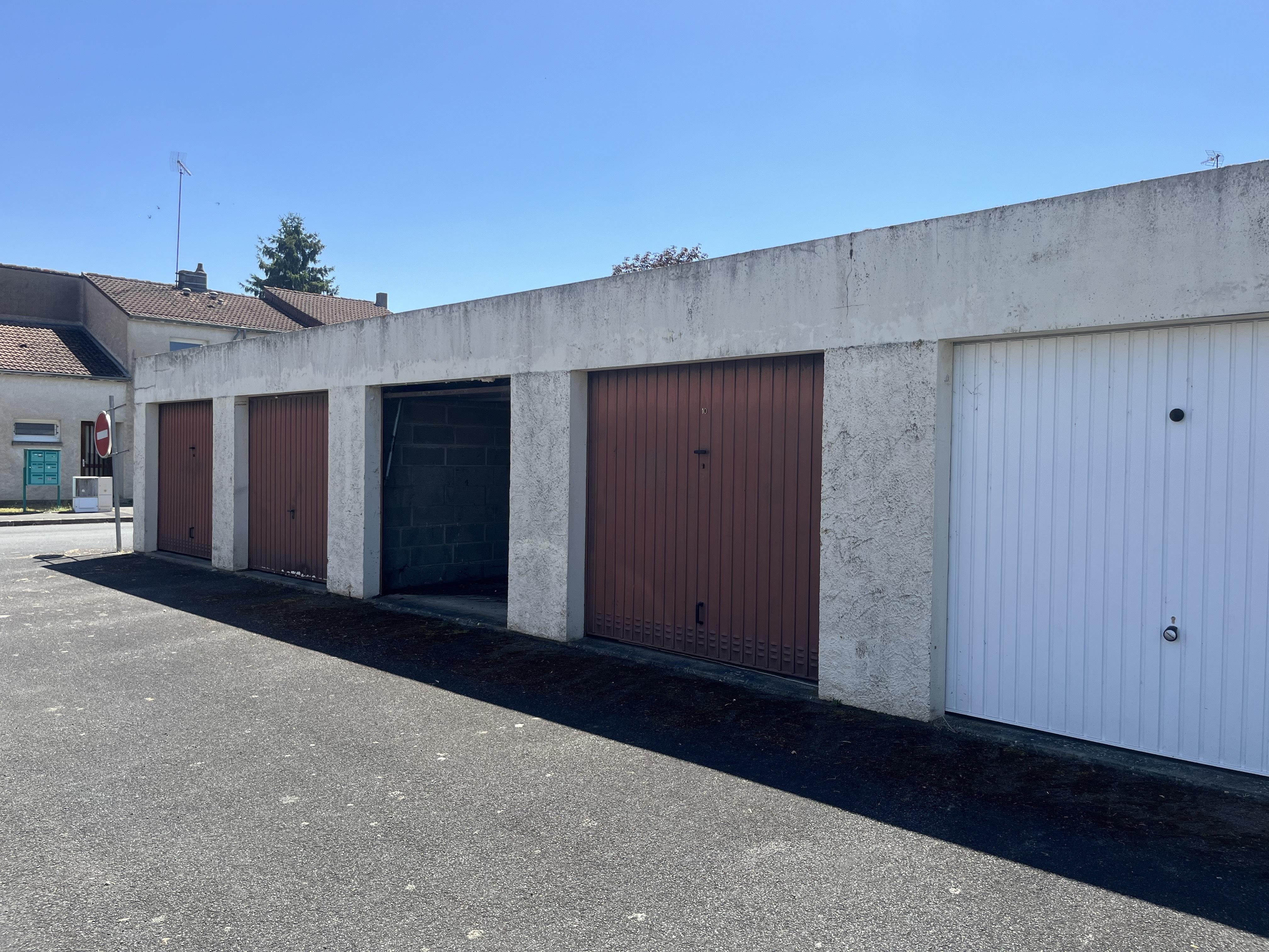 Garage/Box - 15m² à Le Pont-Chrétien-Chabenet