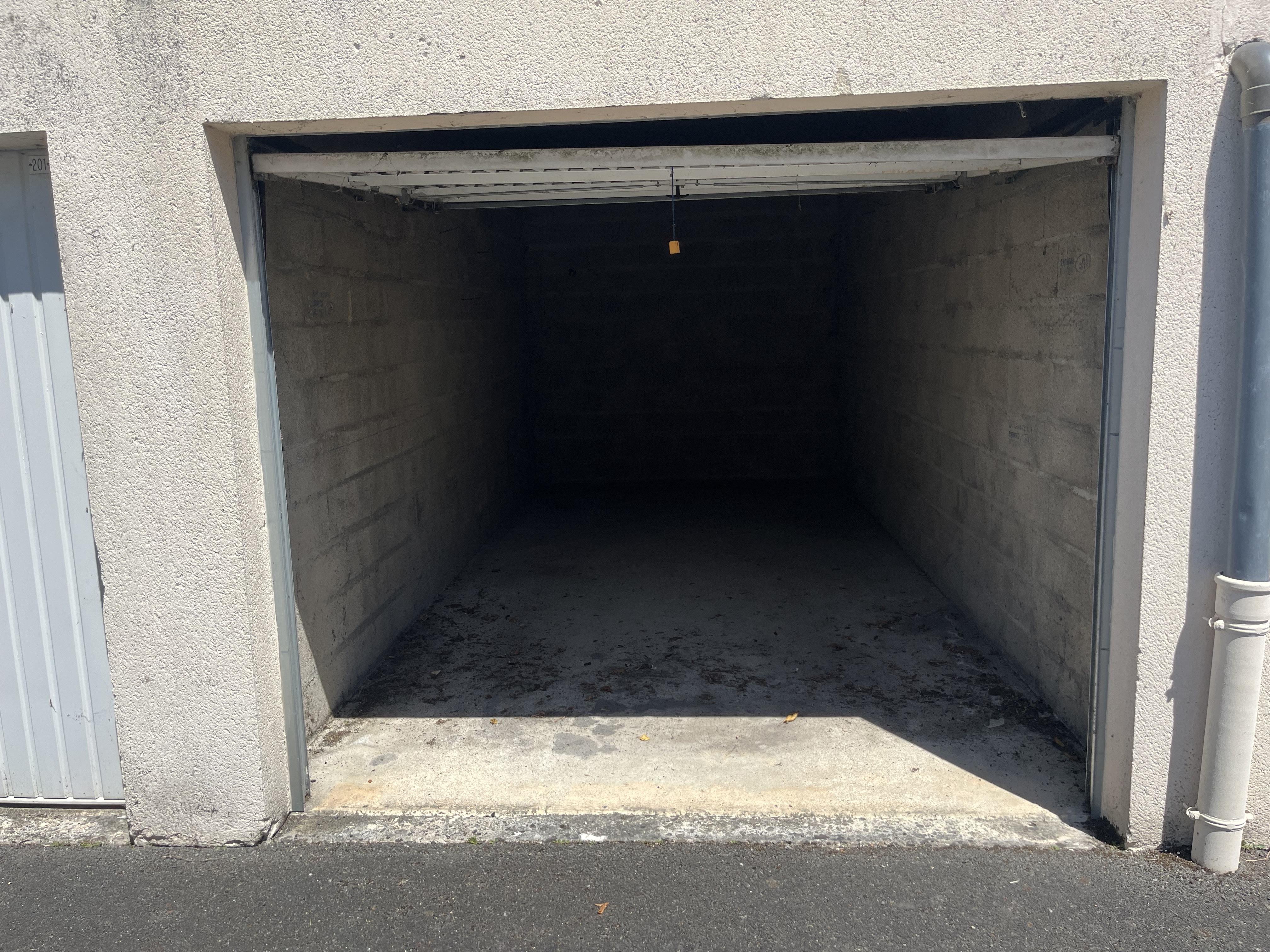 Garage/Box - 15m² à Bourges