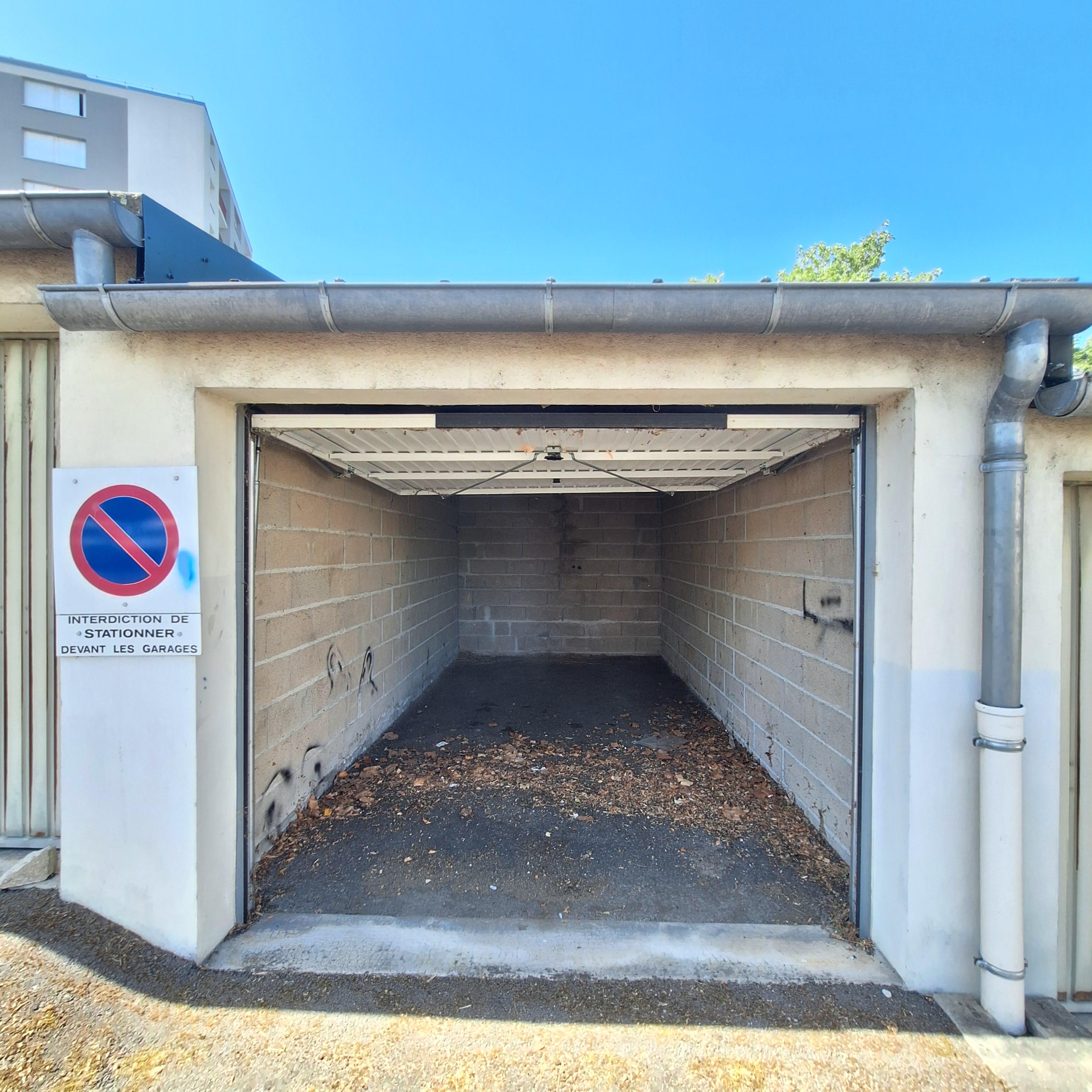 Garage/Box - 13m² à Limoges