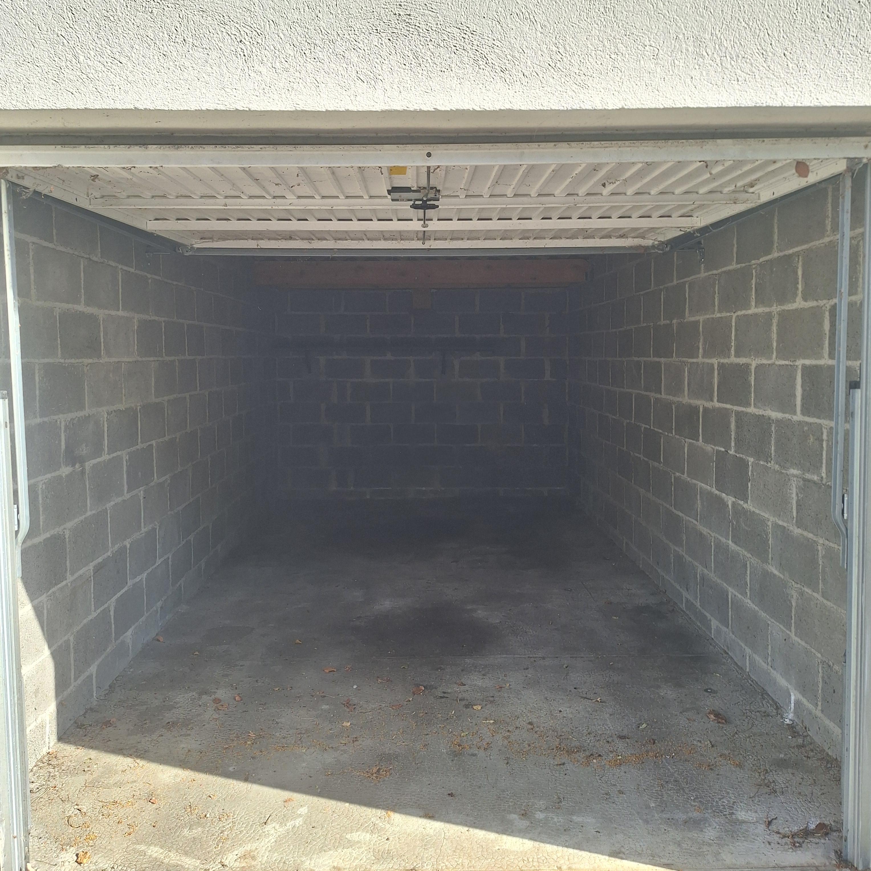 Garage/box 14m² à Limoges