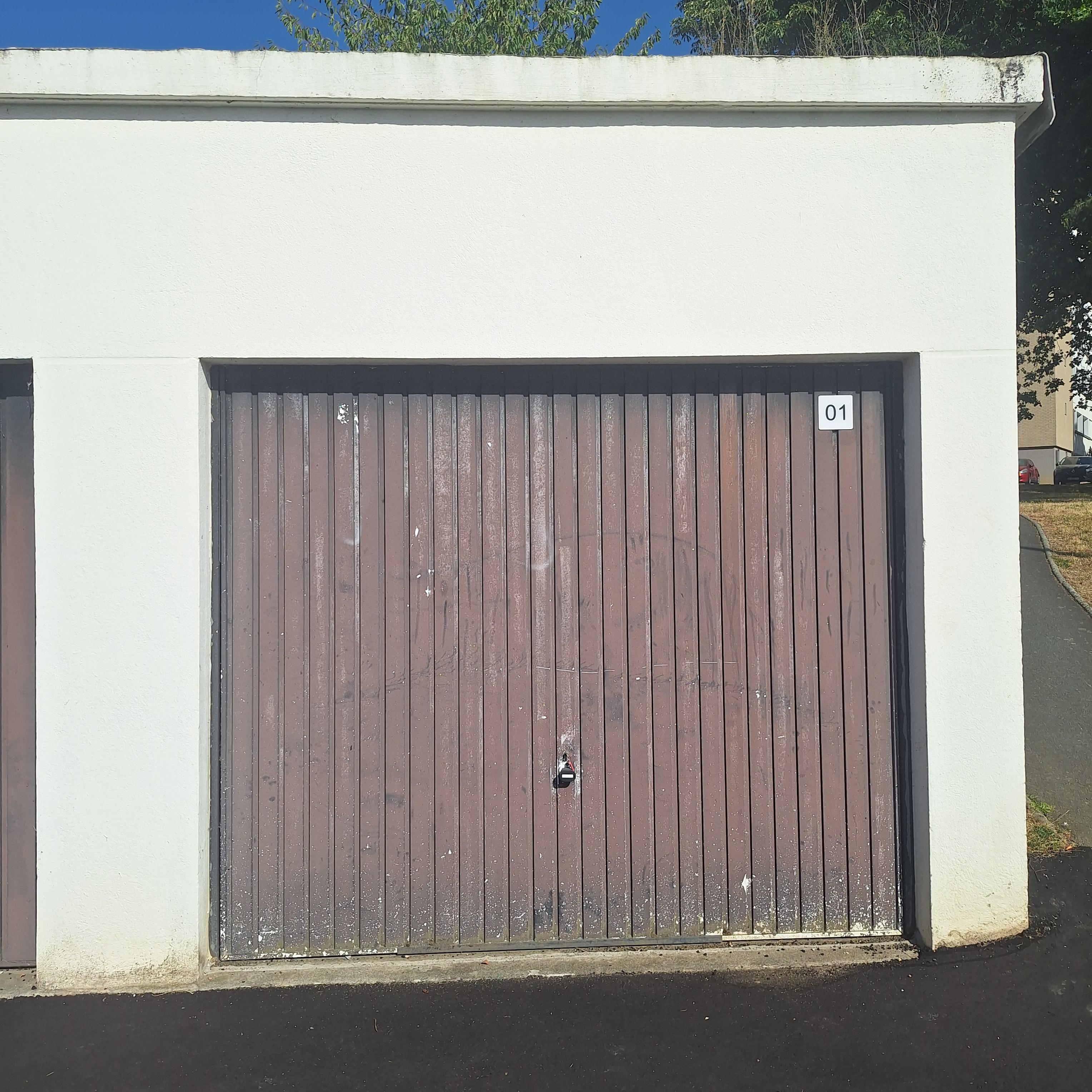 Garage/box 14m2 à Limoges