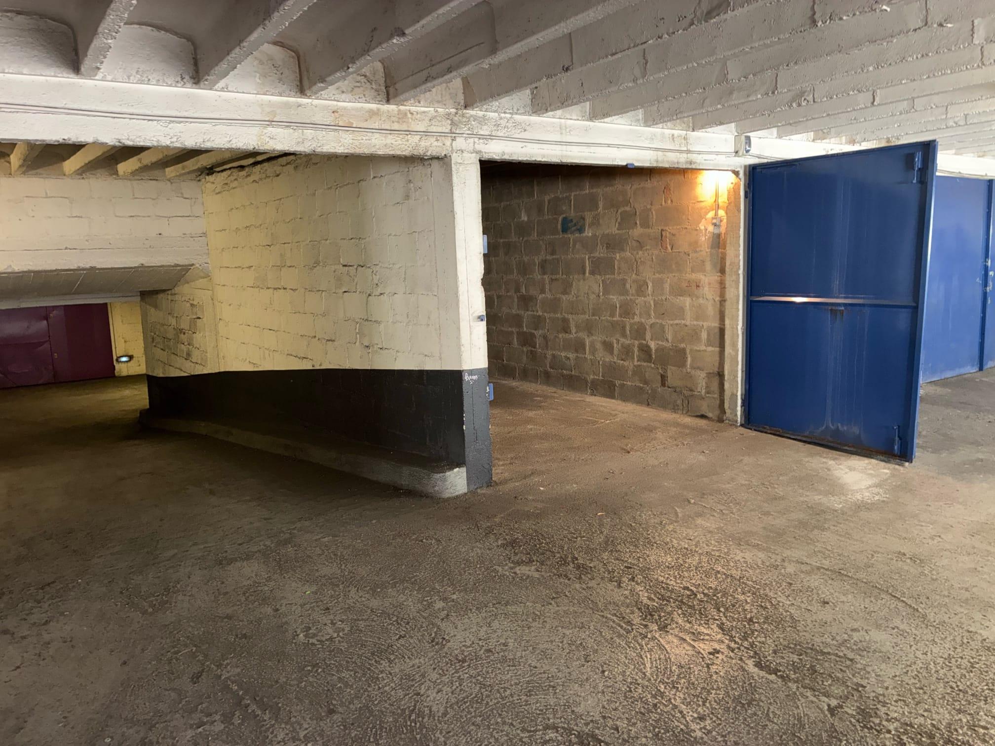 Remise / espace de stockage 14 m² –