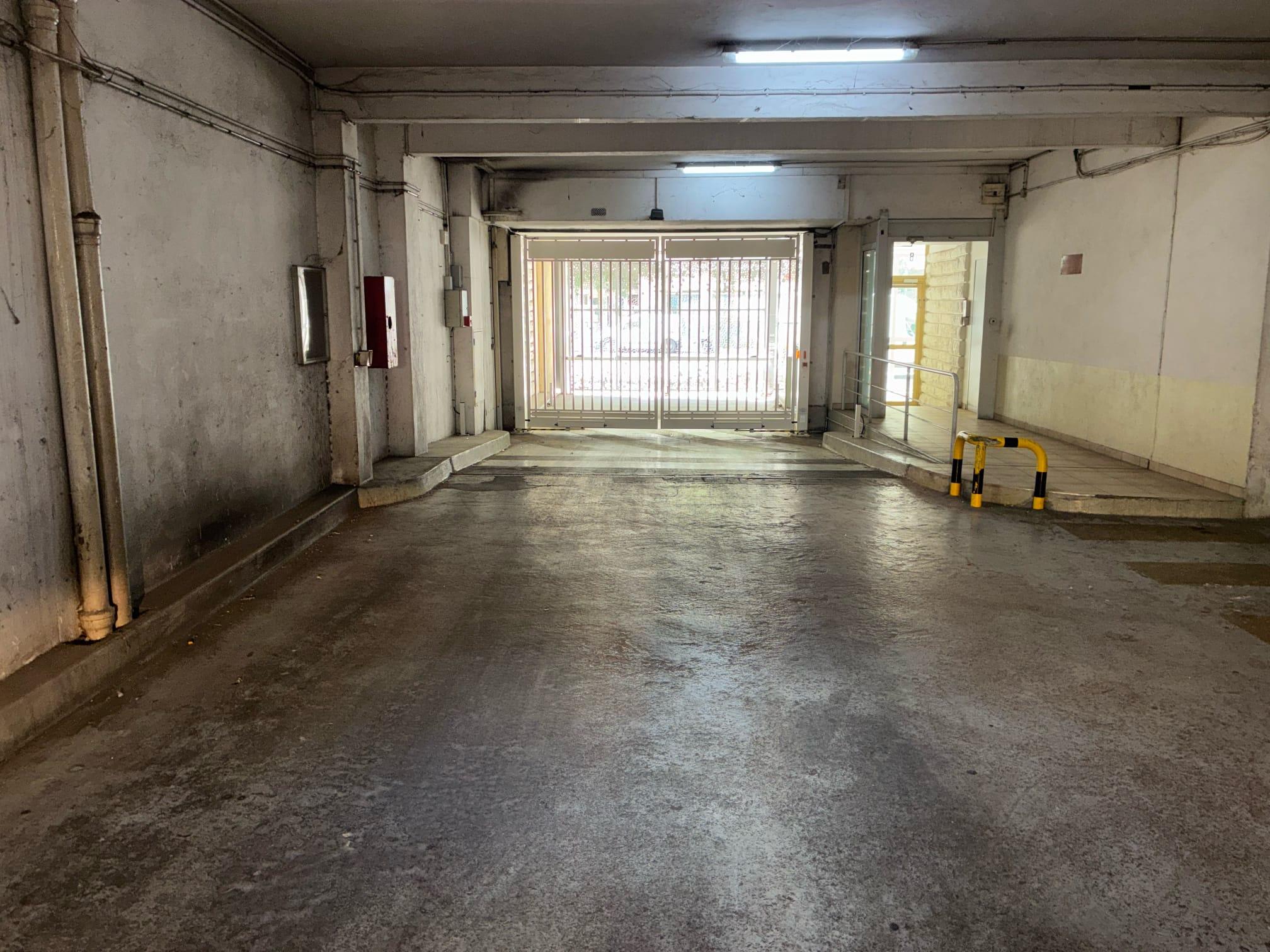 Remise / espace de stockage 14 m² –