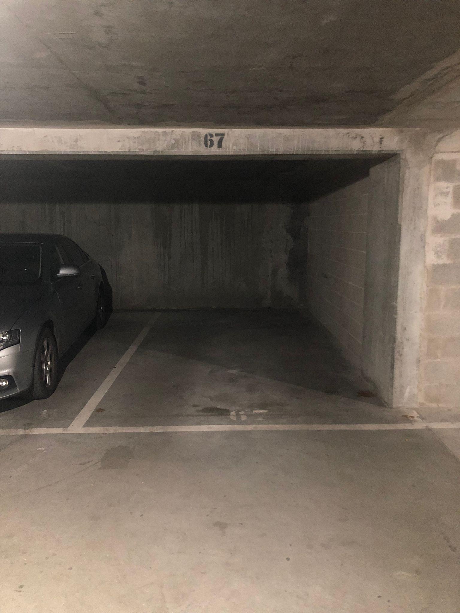 1 place de parking accès sécurisé
