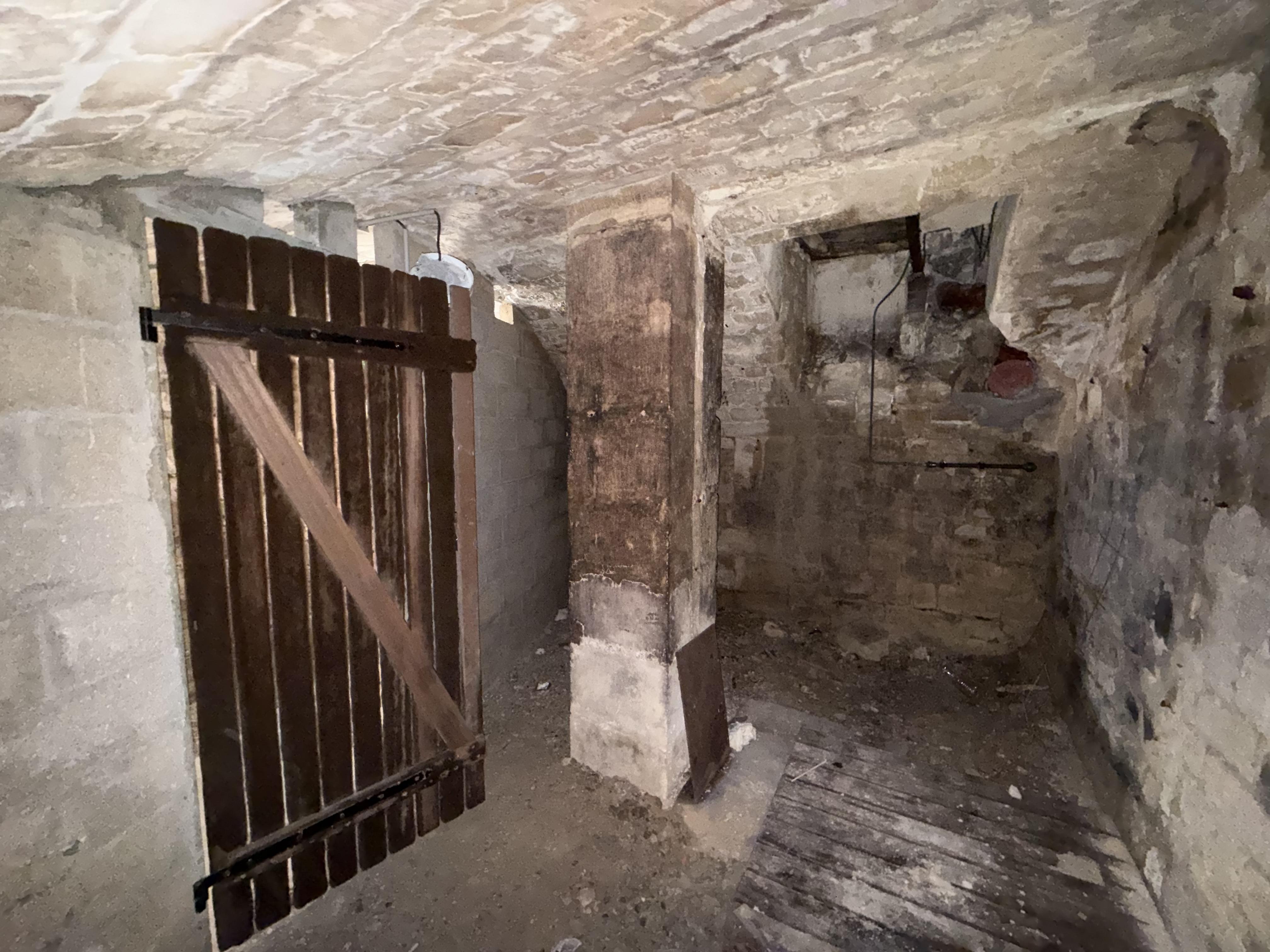 Cave n°4 - 10m² - Rue de Rivoli