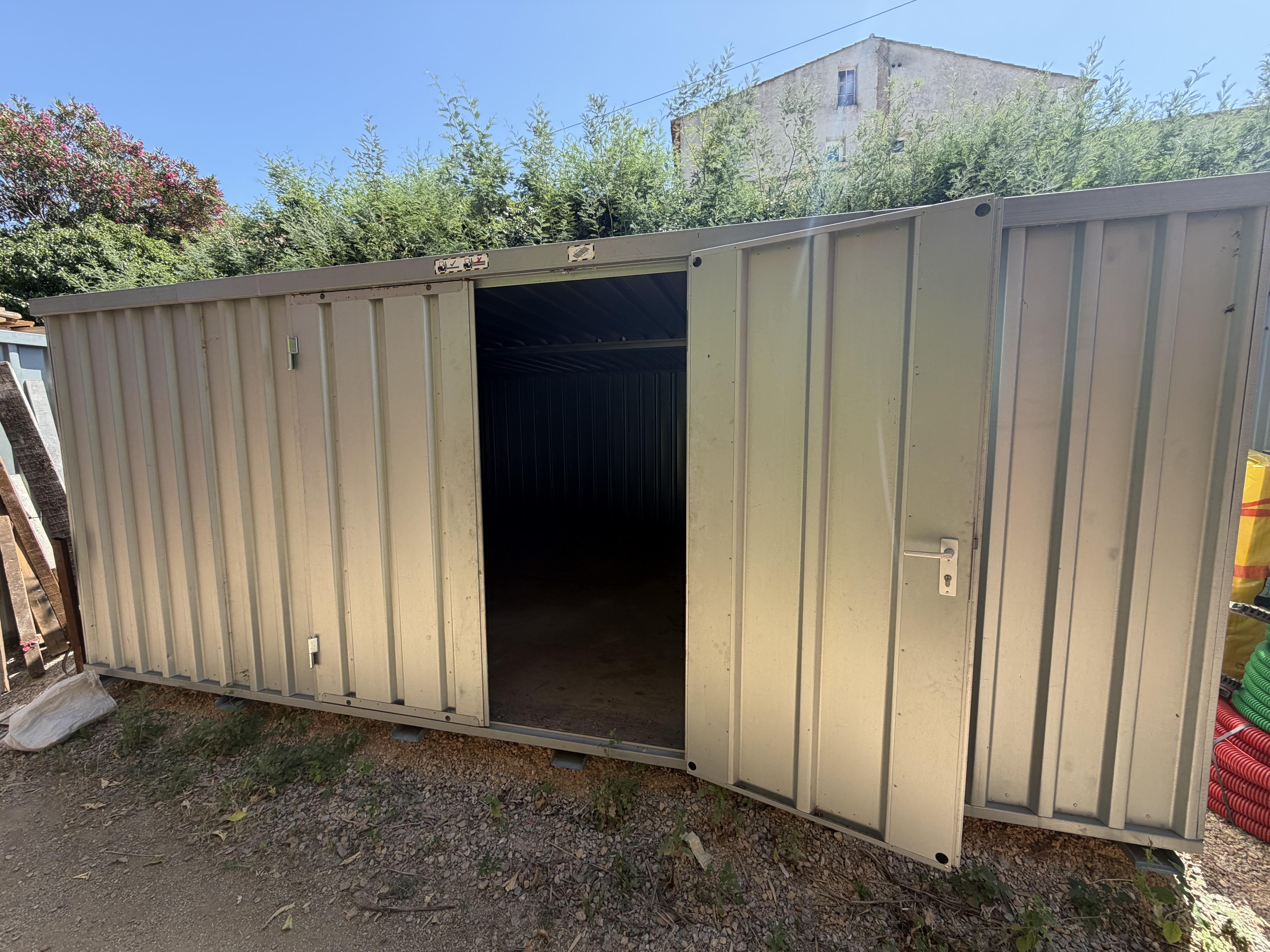 Conteneur de stockage de 20 m² à louer