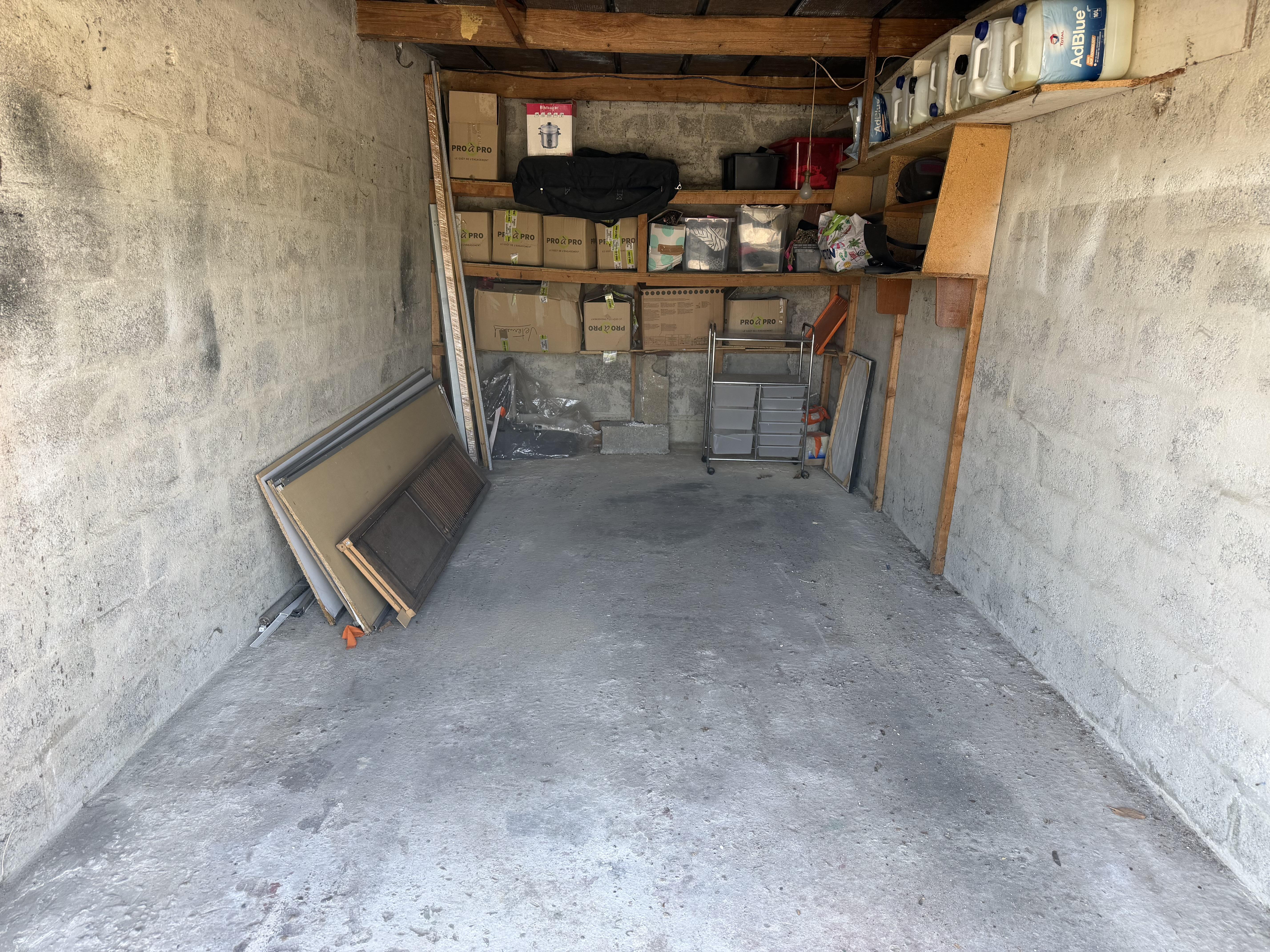 Garage de stockage 15,07 m2