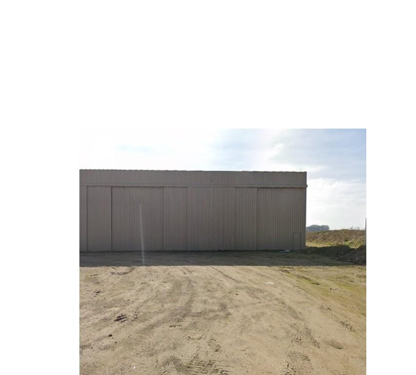 Grand espace de stockage (entrepôts, caravanes, dépôt...)