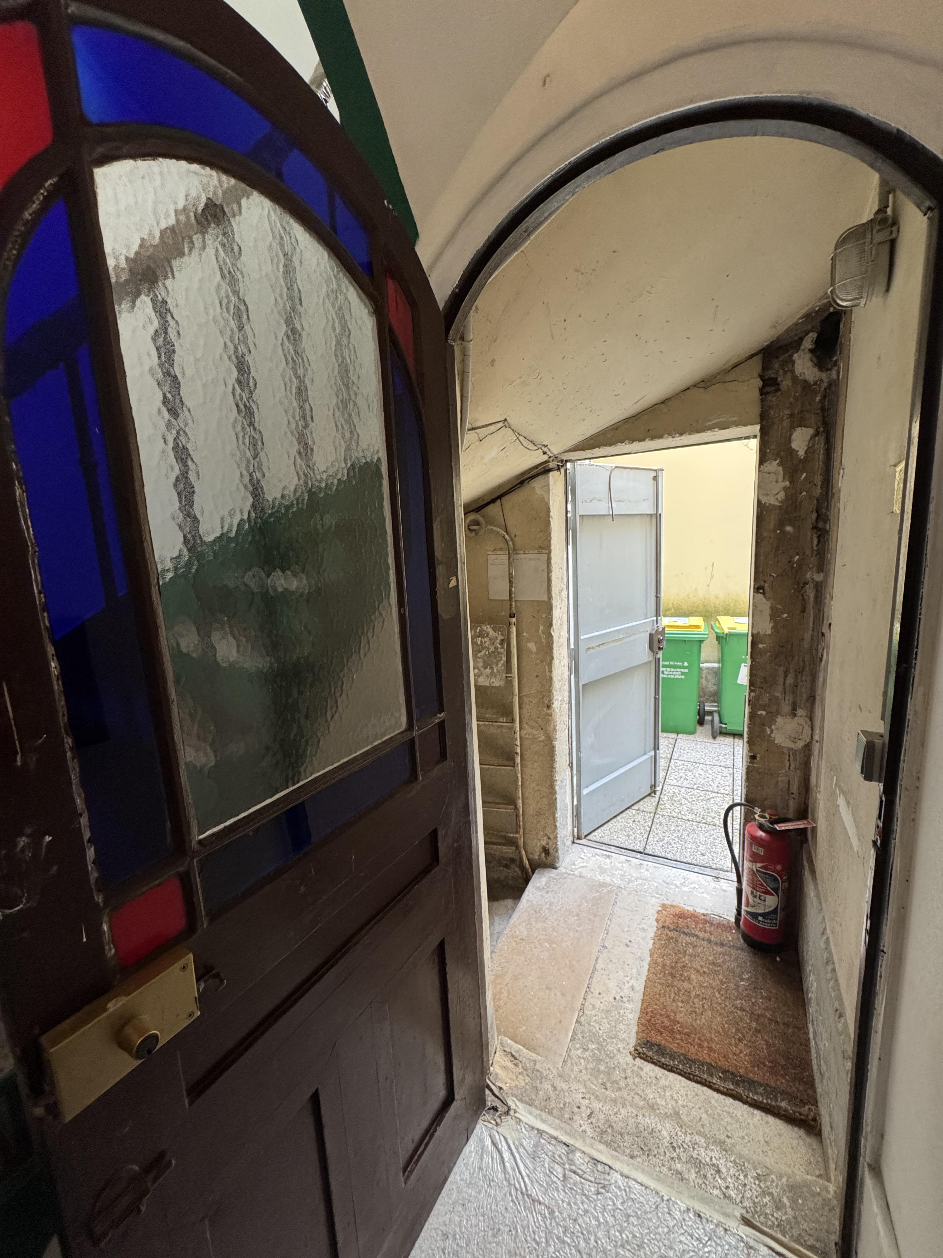 Cave sécurisée et éclairée - 5m2 - Paris