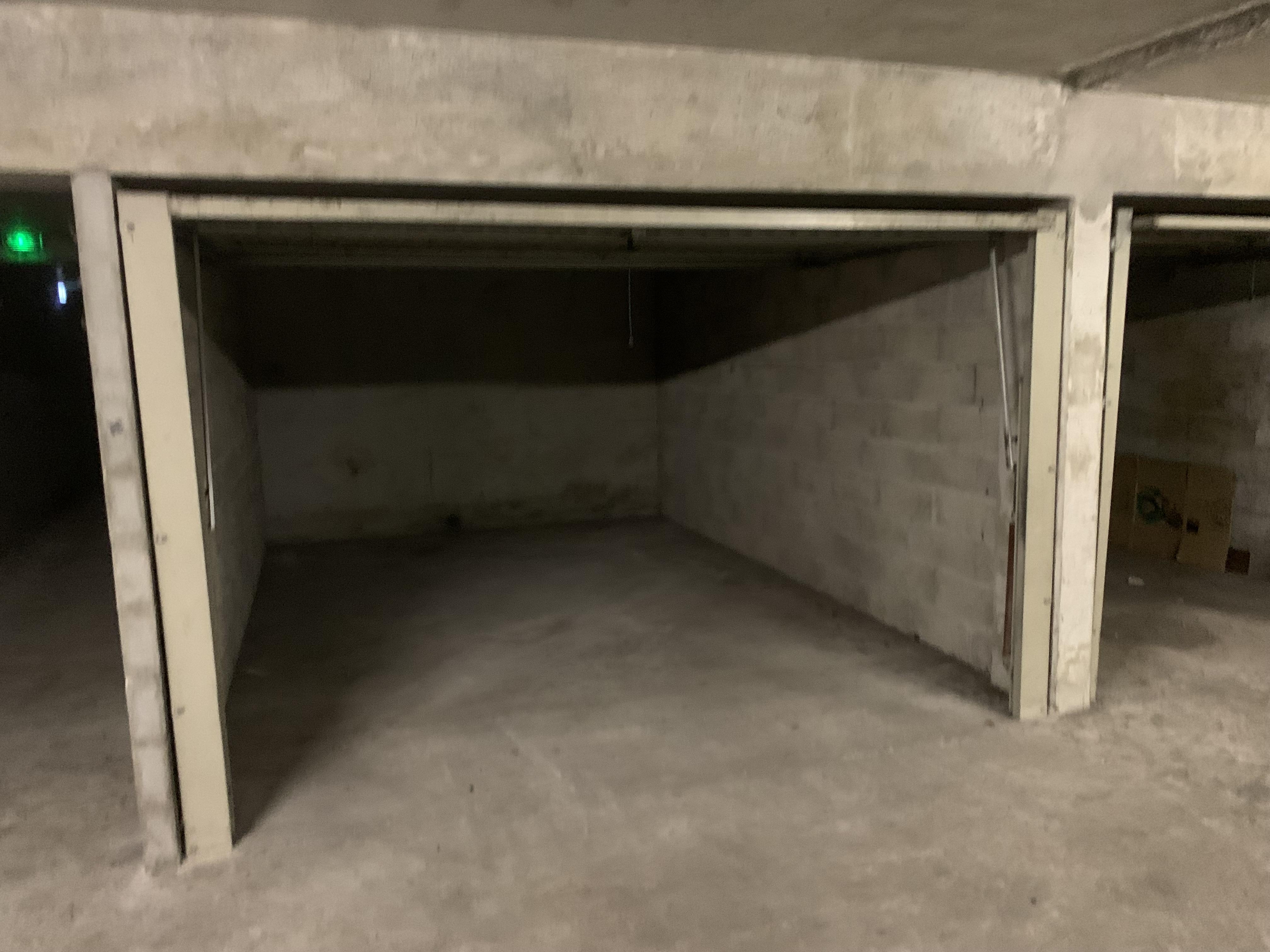 Garage/ Box 16m² Francheville