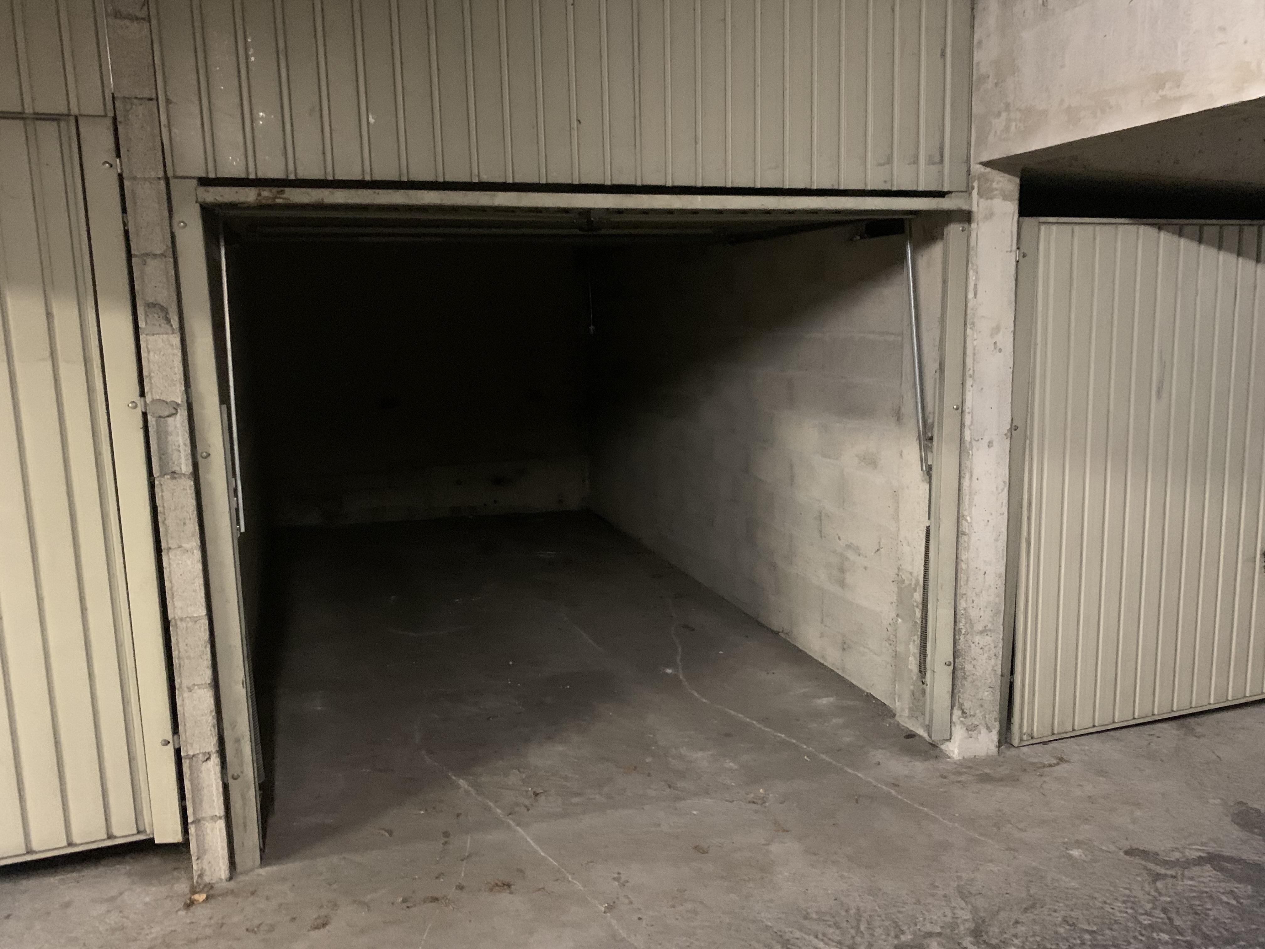 Garage/ Box 12m² Francheville