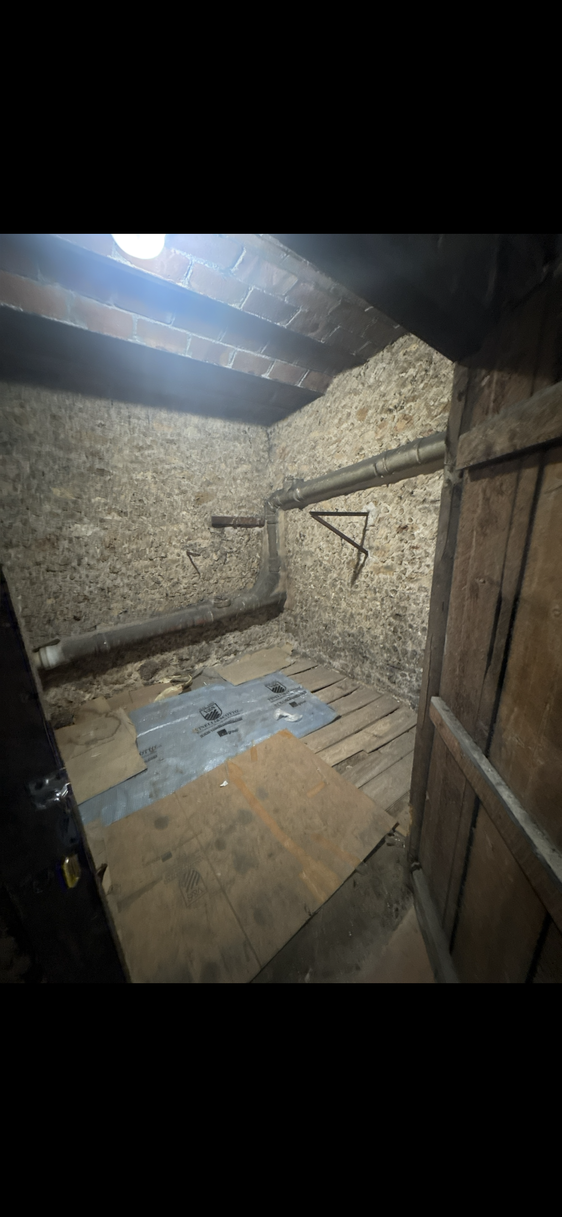 Cave n°14 - 8m² - Rue de Courcelles