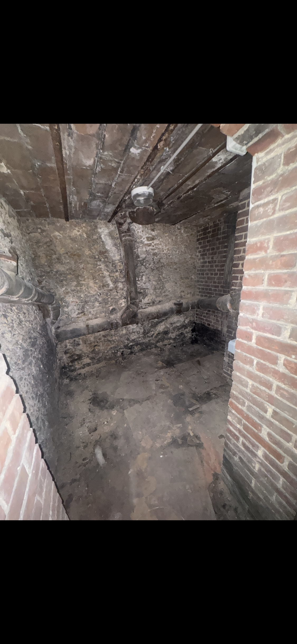 Cave n°20 - 4m² - Rue de Courcelles