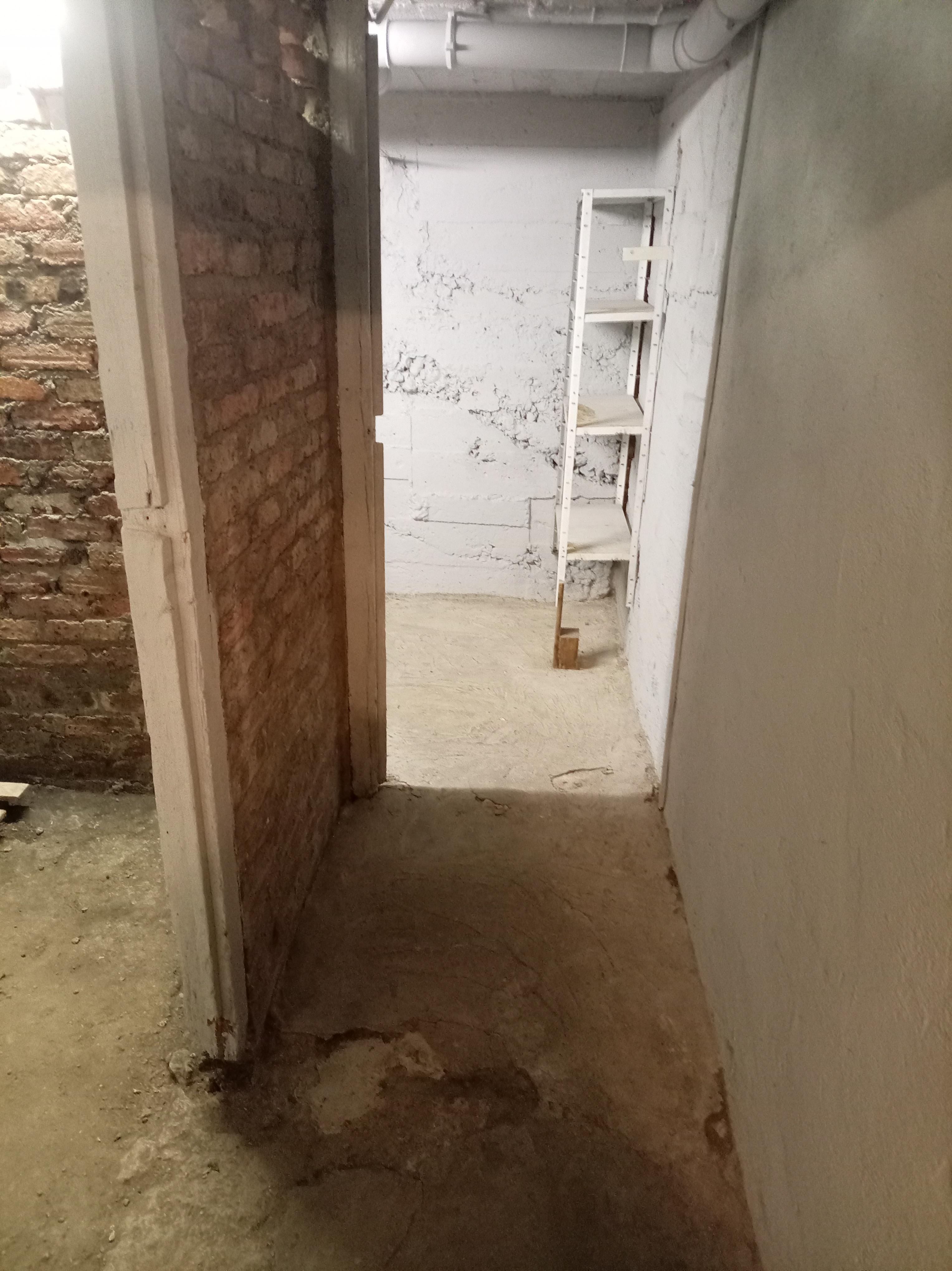 Double cave - saine - immeuble moderne