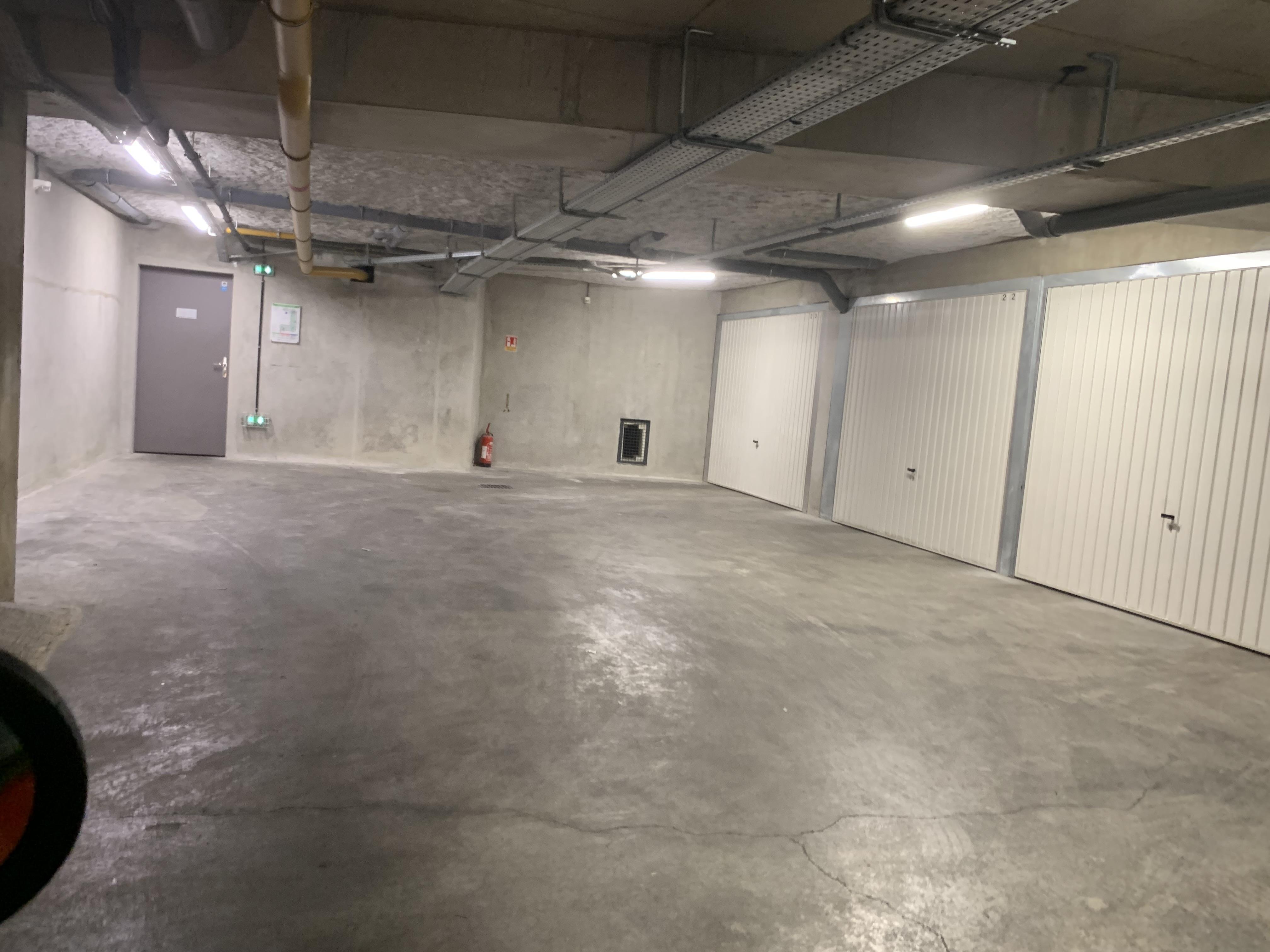 Garage/box 18m² à Villeurbanne