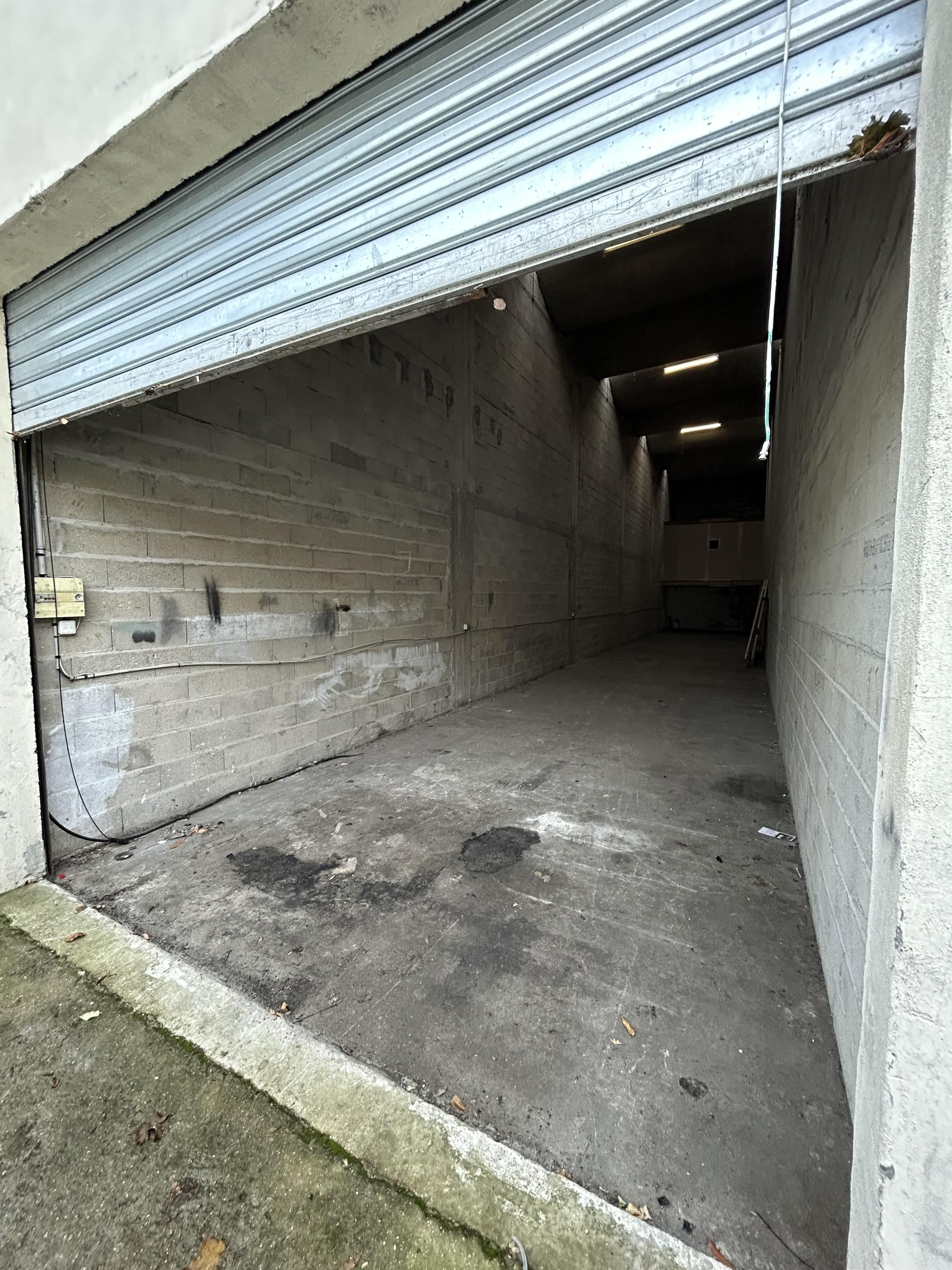 Local de stockage 100 m² à Bagnolet –