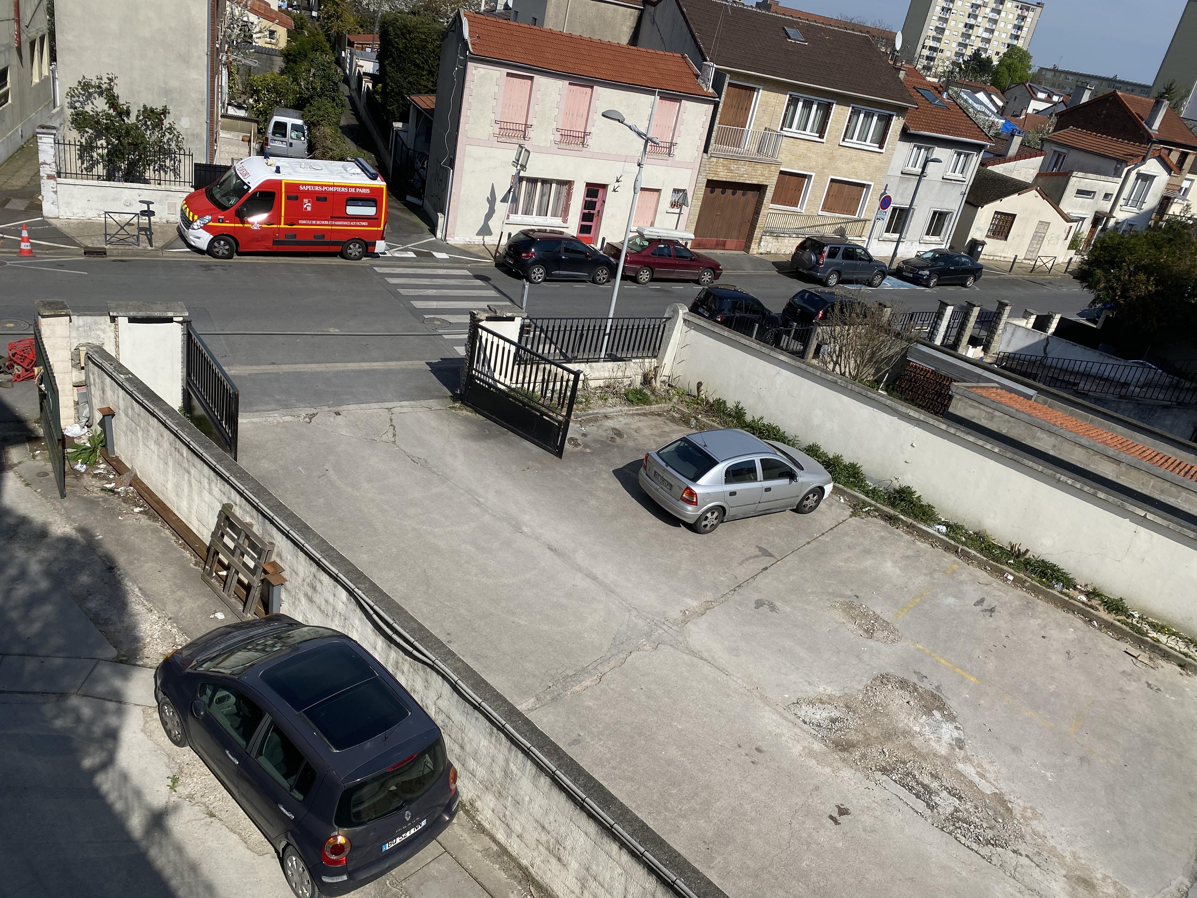 Local de stockage 300 m² à Bagnolet –