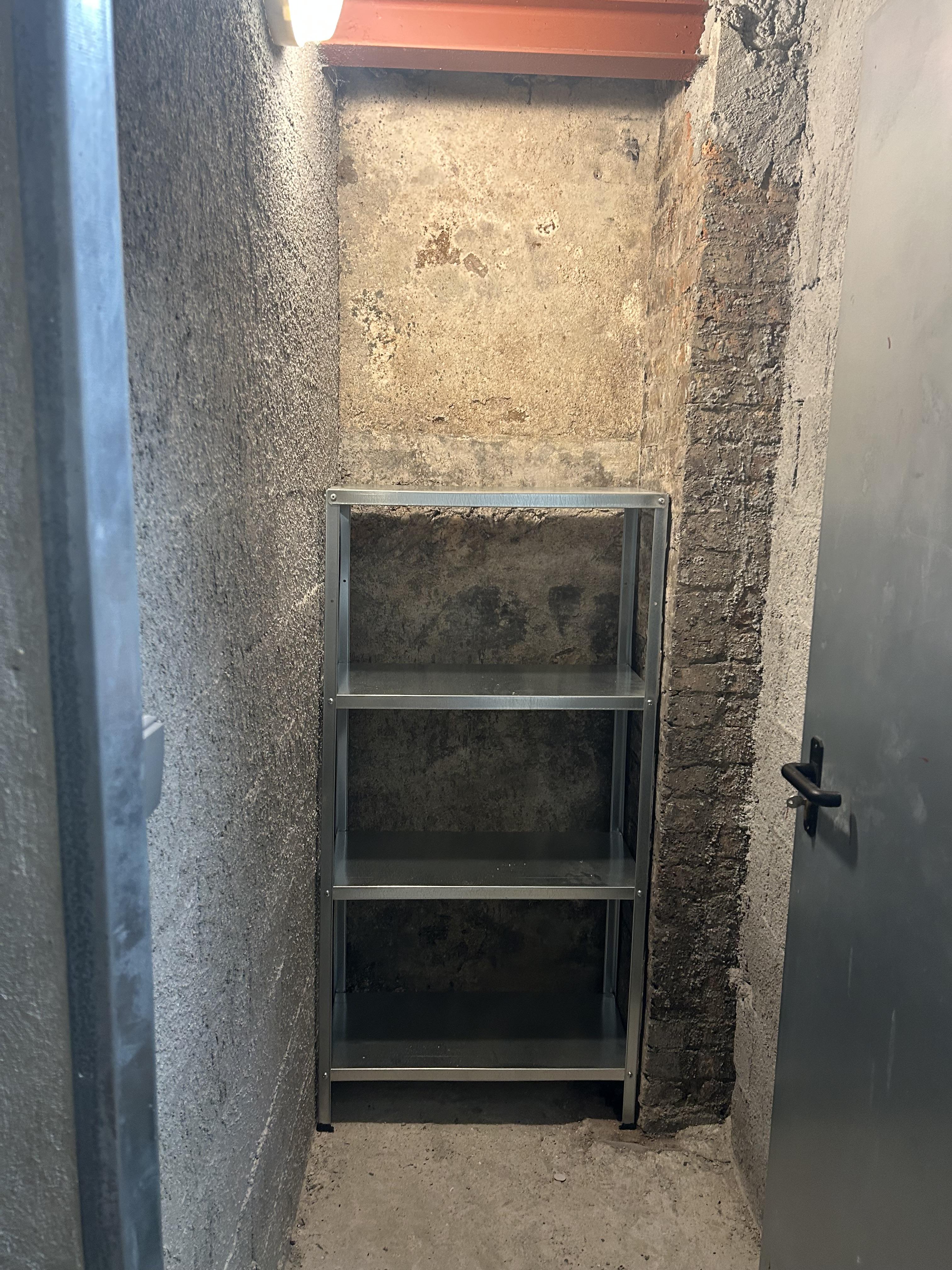Cave de 2m2 saine et rénovée