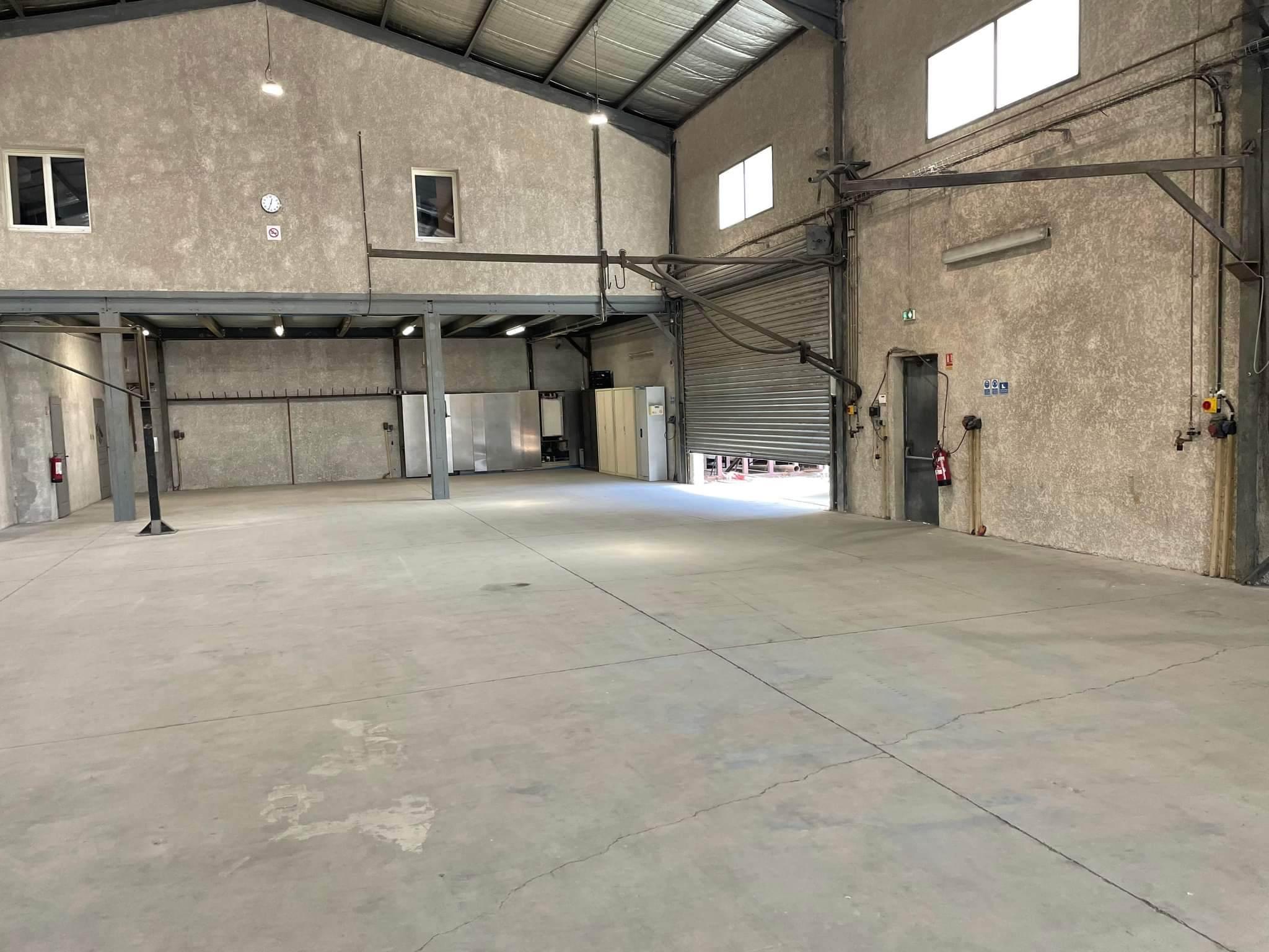 Espaces de stockage intérieurs et extérieurs sécurisés –