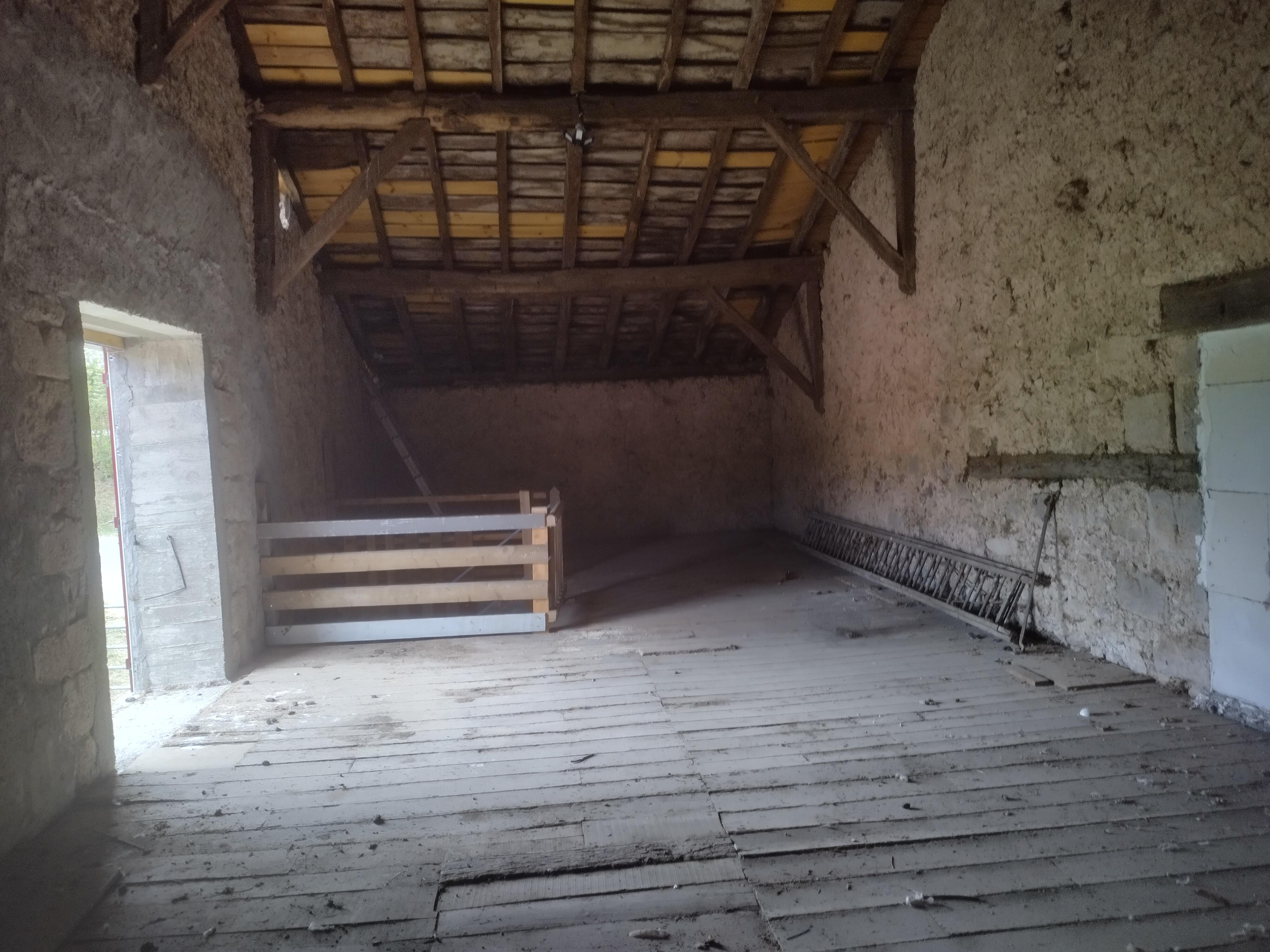 Garde meuble a Bussu