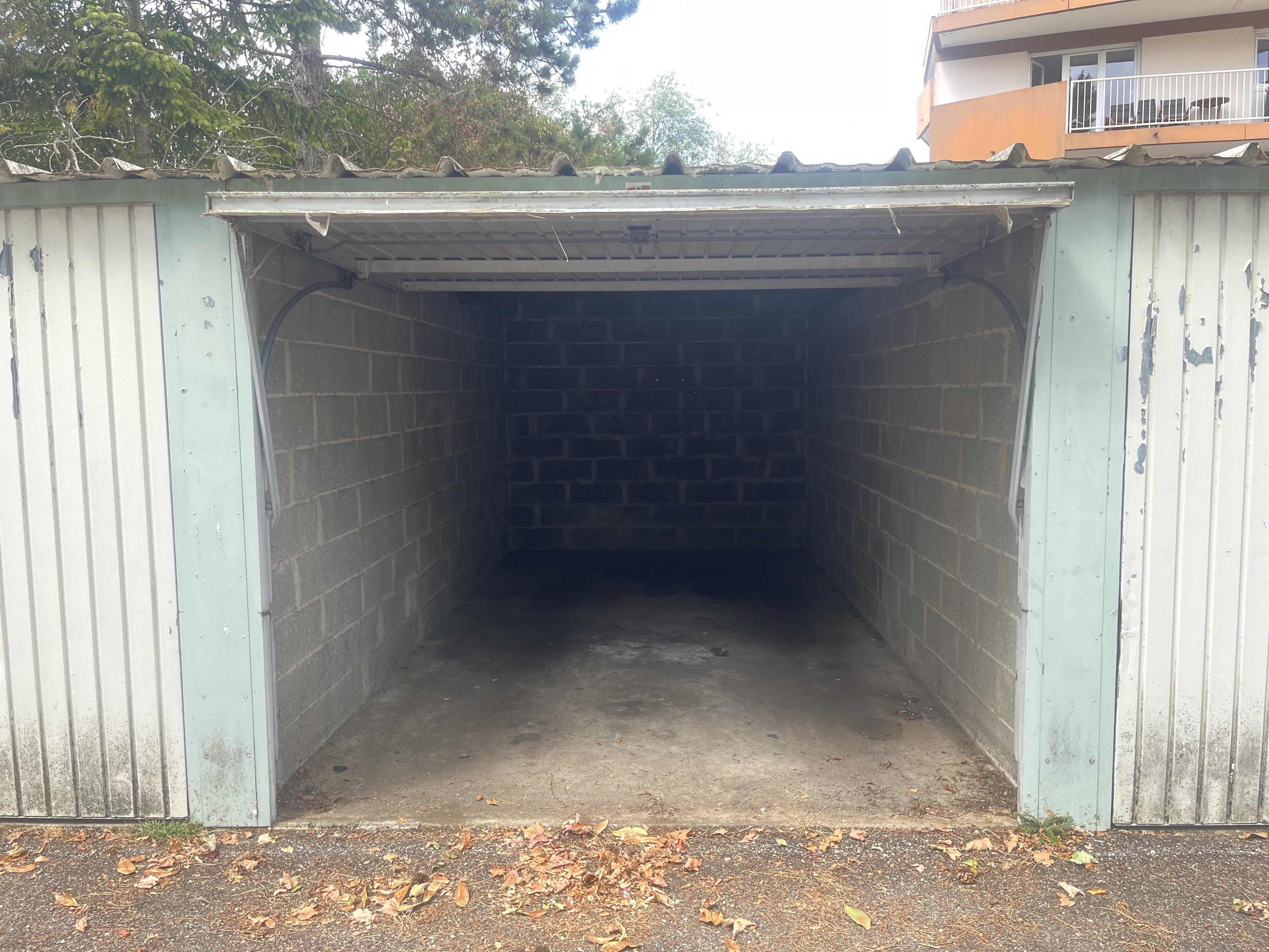 Garage/box 14m² à Metz