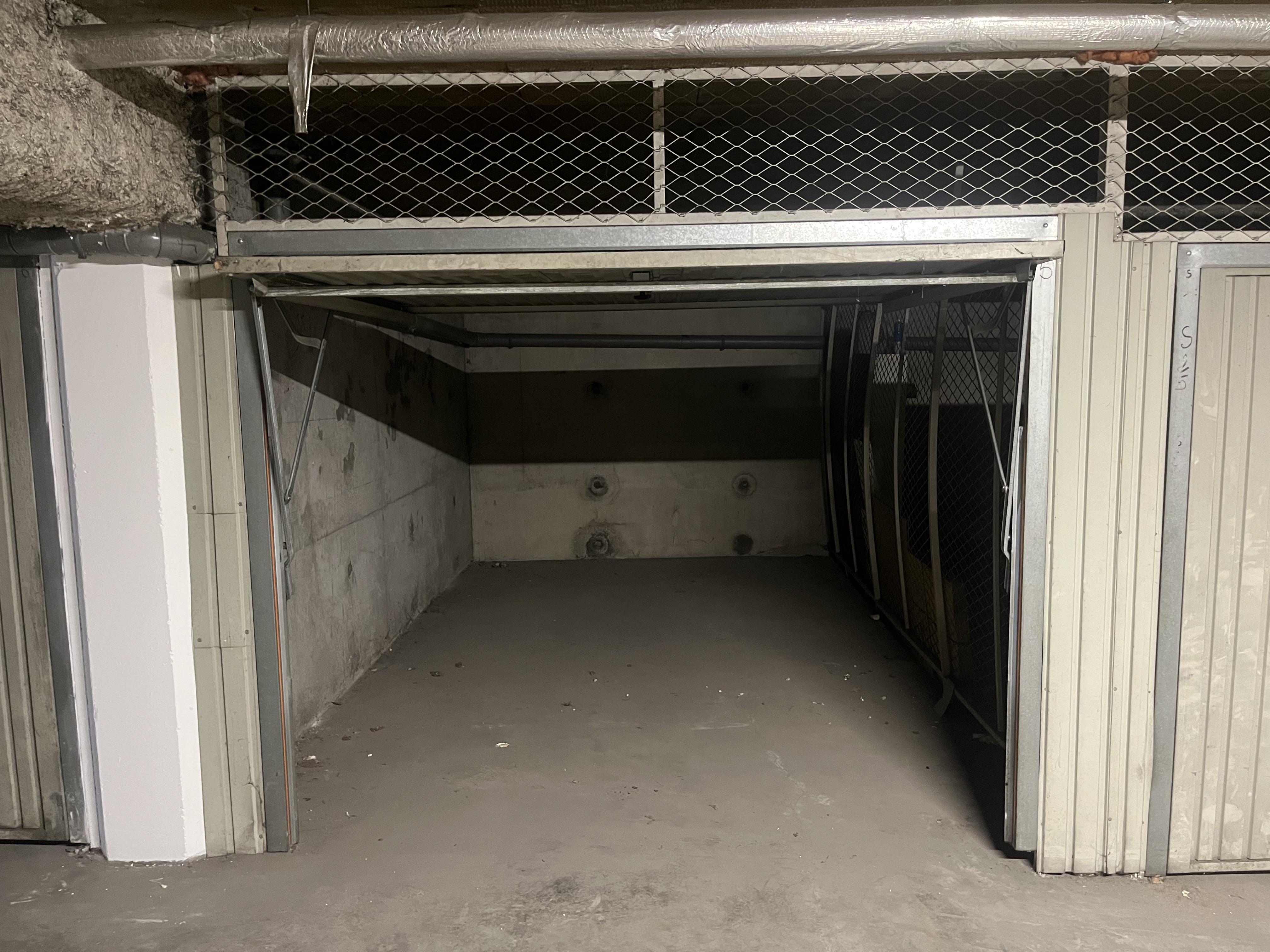 Garage/box 15m² à Peltre