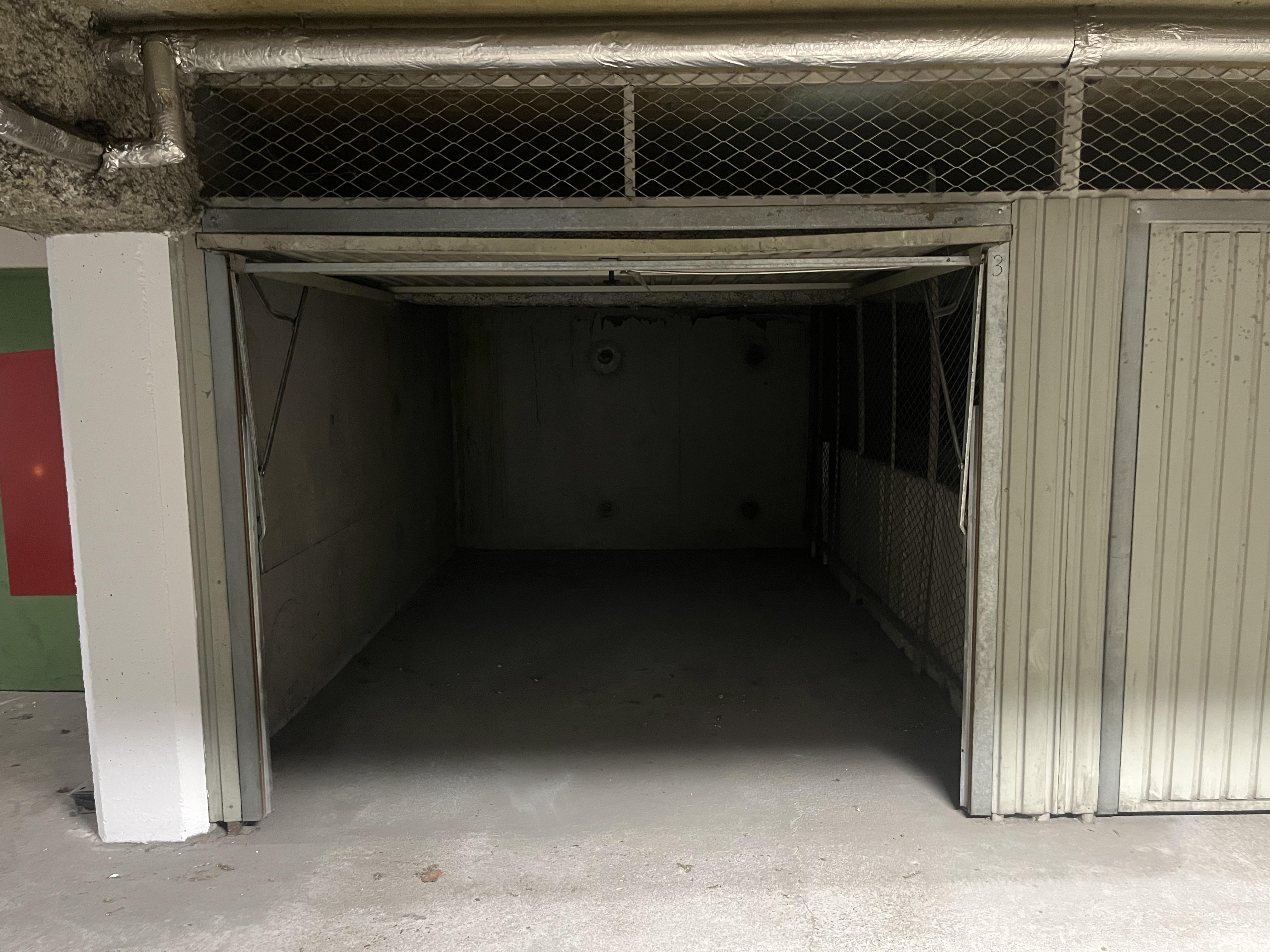 Garage/box 15m² à Peltre