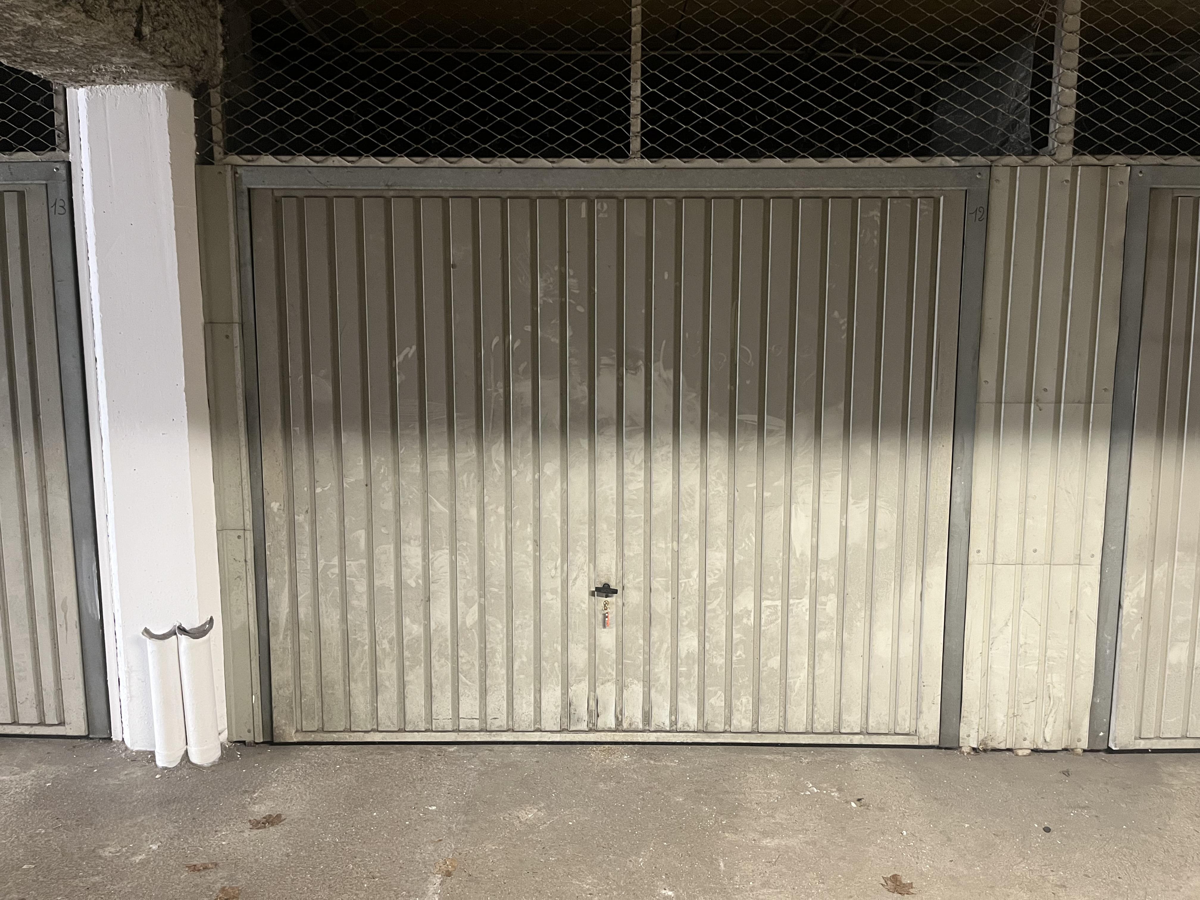 Garage/box 20 m² à Peltre