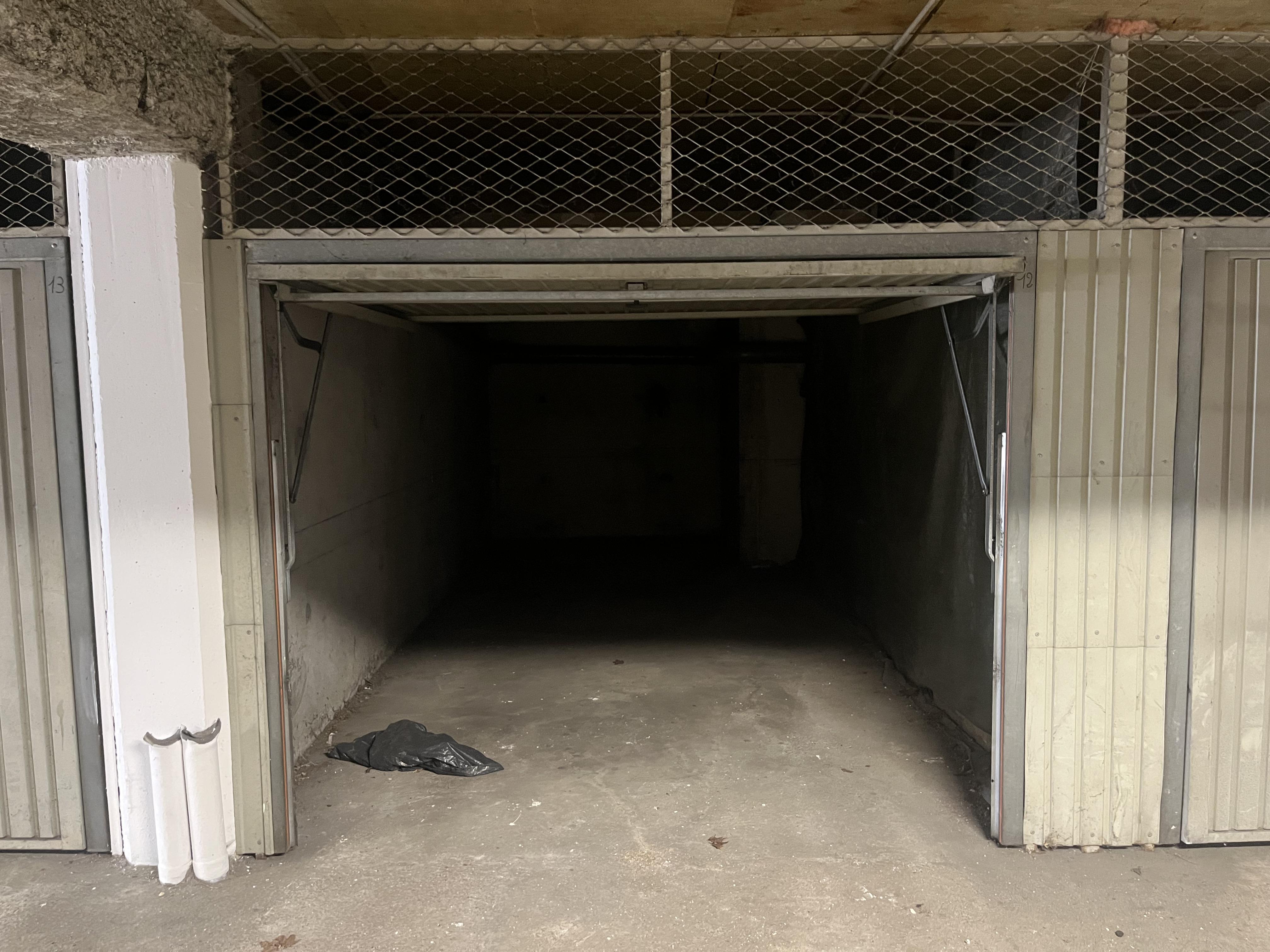 Garage/box 20 m² à Peltre