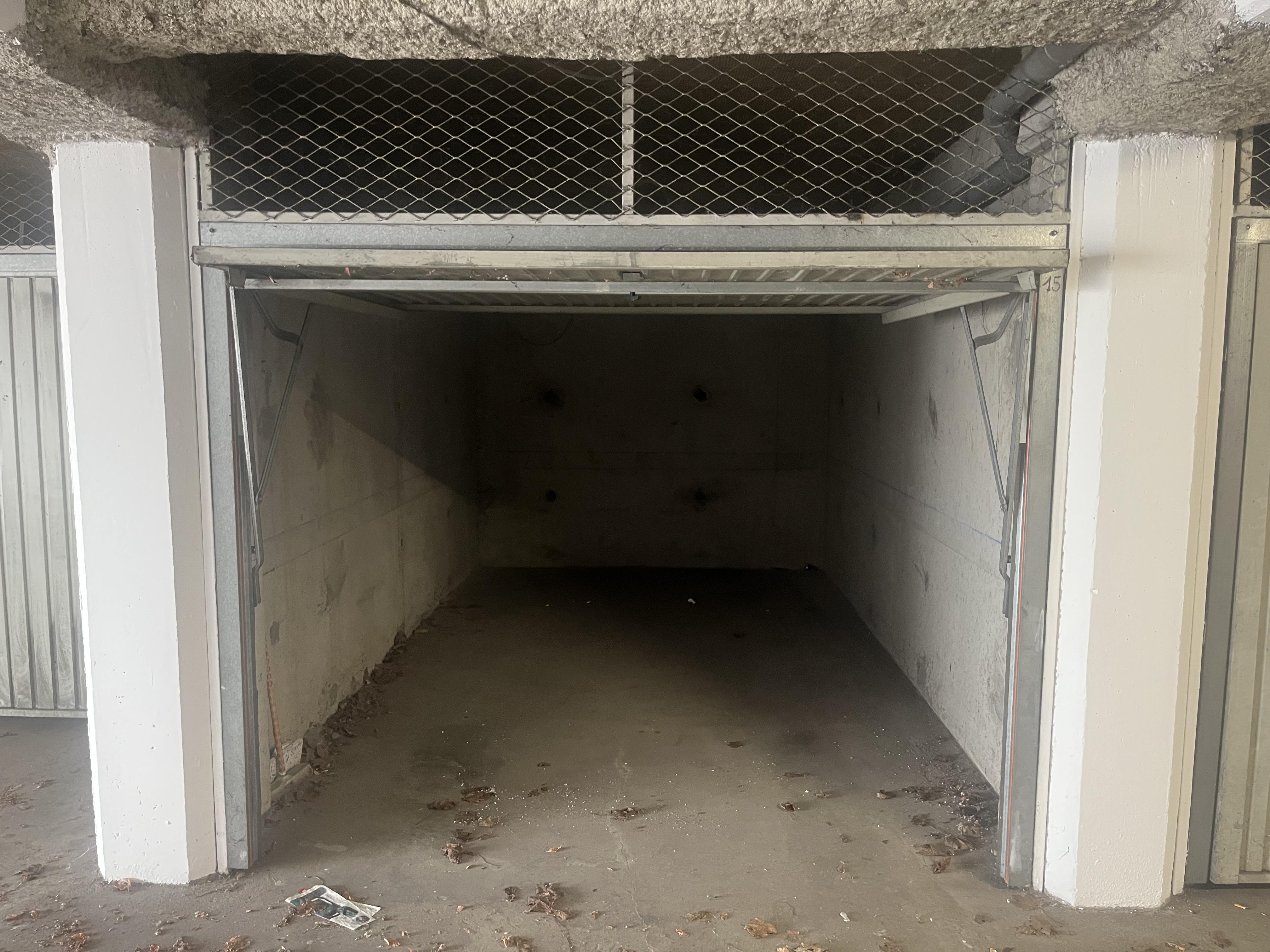 Garage/box 15 m² à Peltre