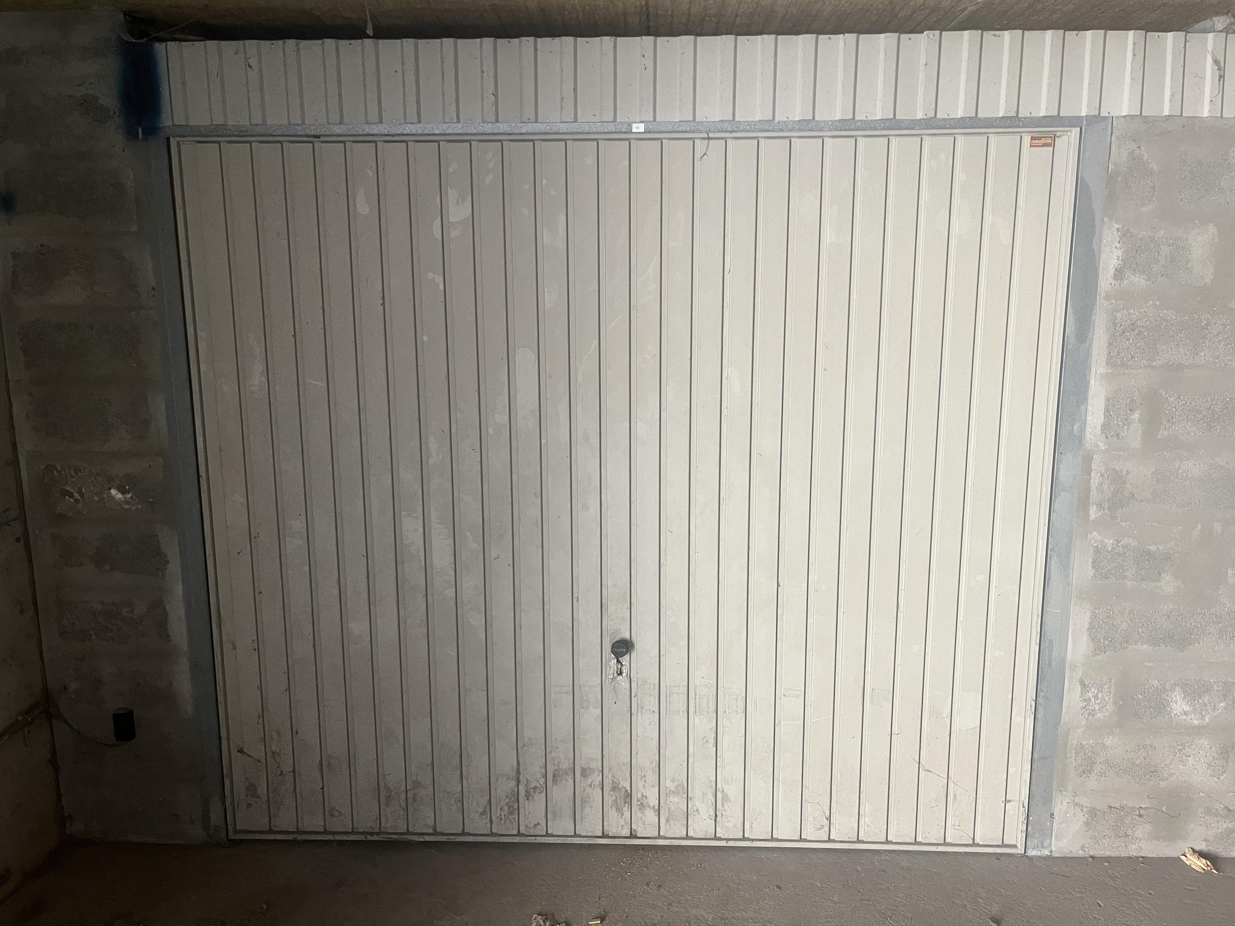Garage/box 17m² à Metz