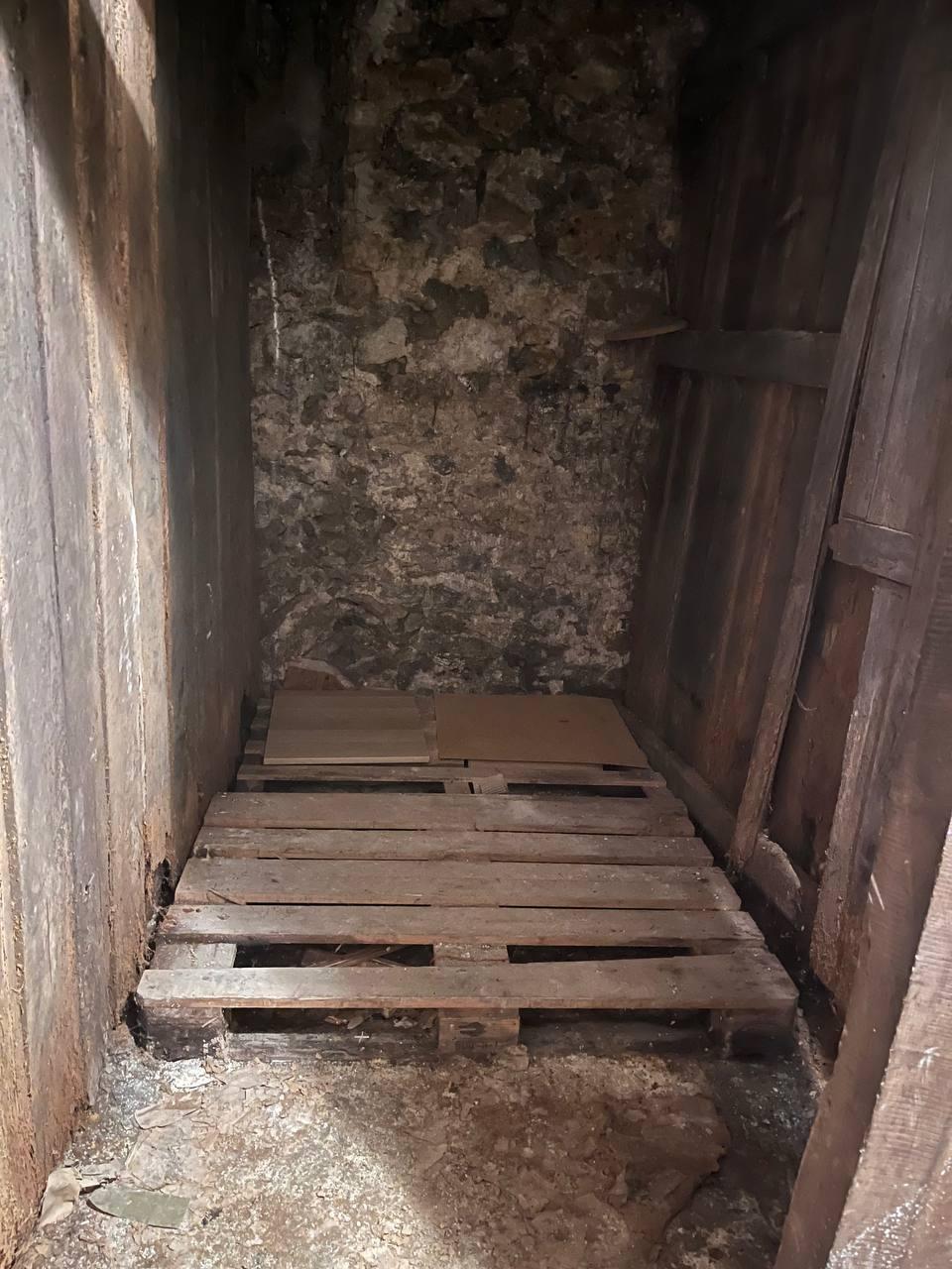 LOCATION CAVE – AVENUE DE CLICHY (entre Place