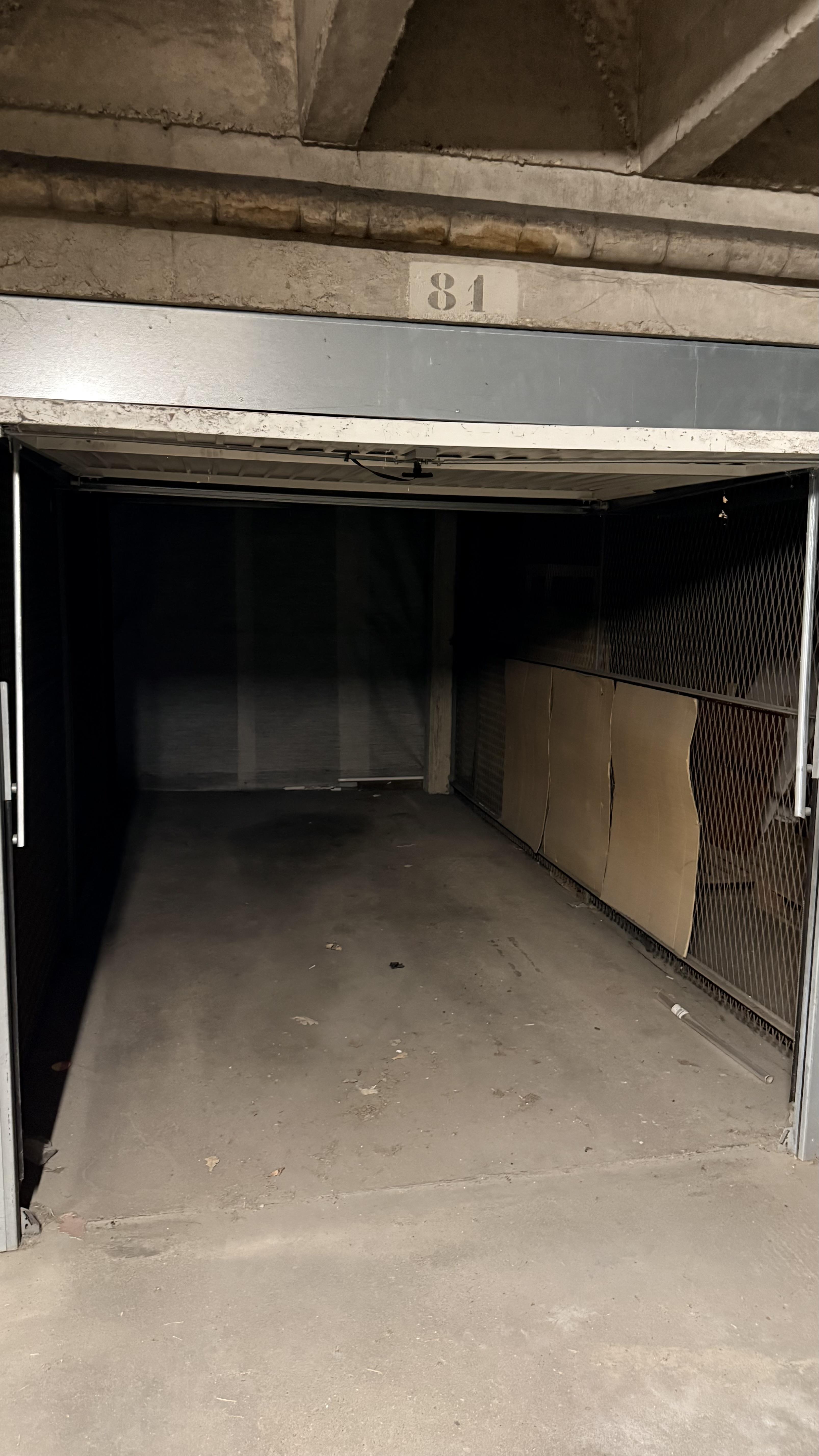 Garage Box 12m² à Dourdan