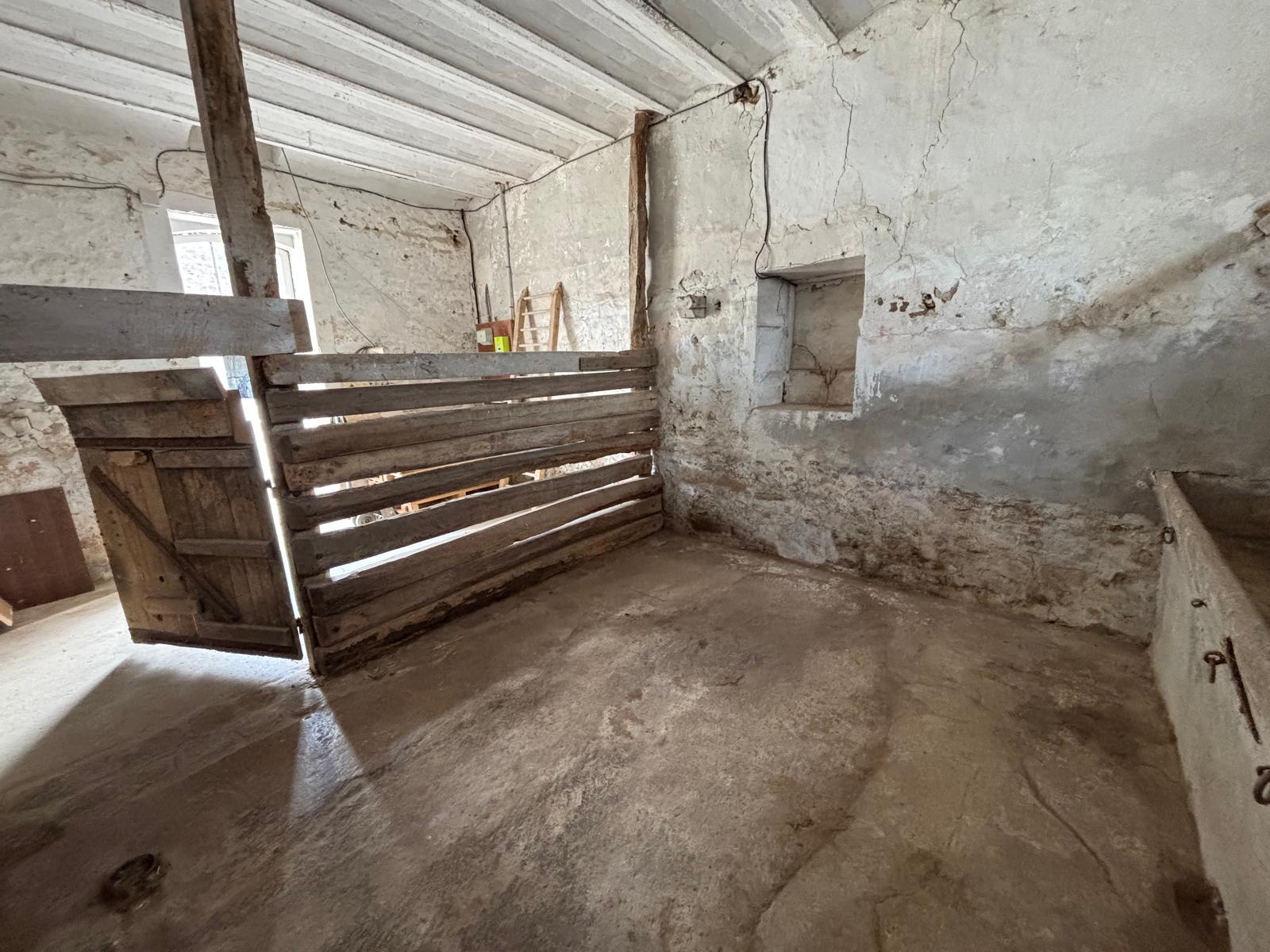 Box de stockage 15 m² sécurisé – Gastins