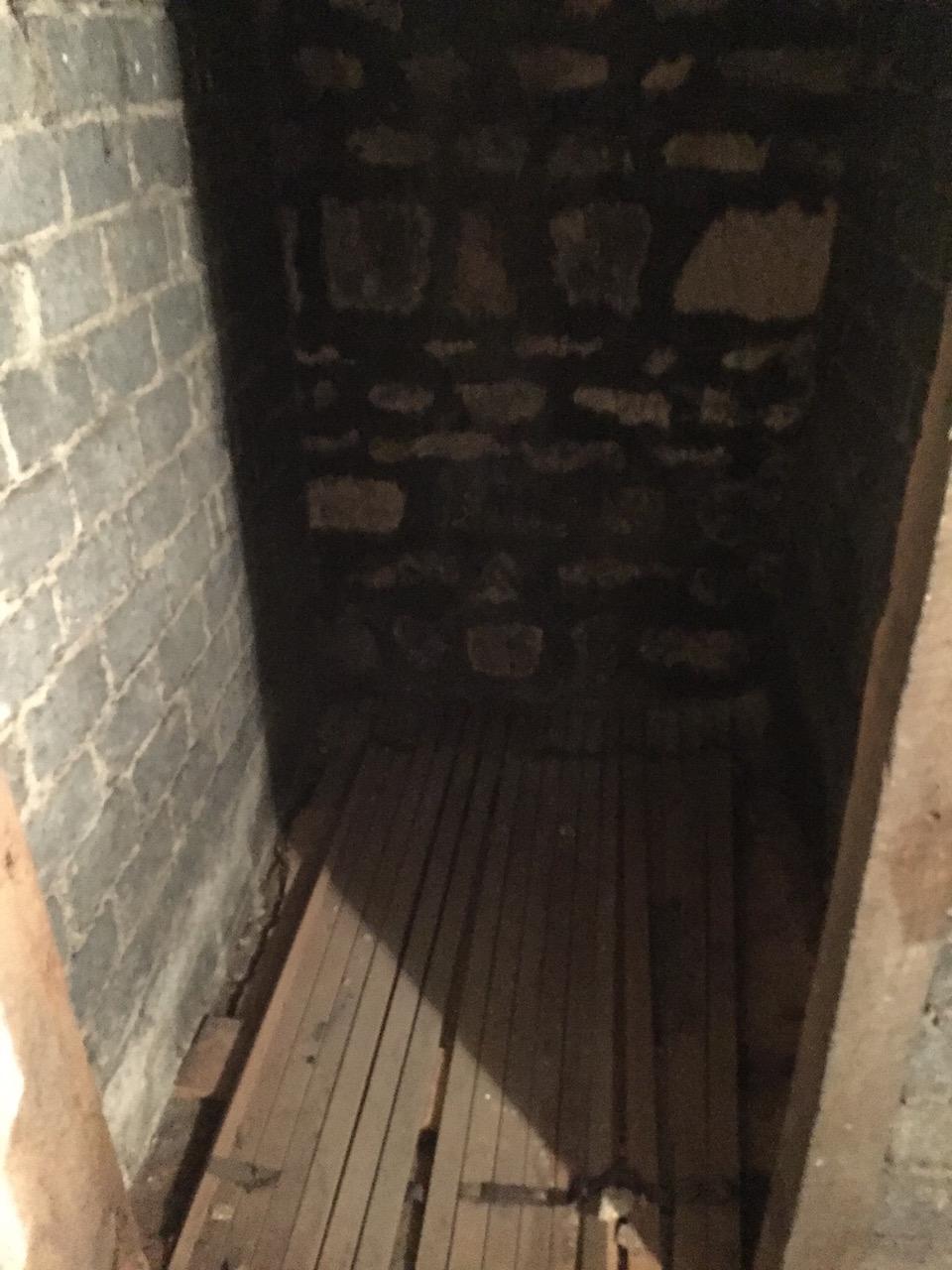 Cave 2 m2 - 30 rue Rivay à