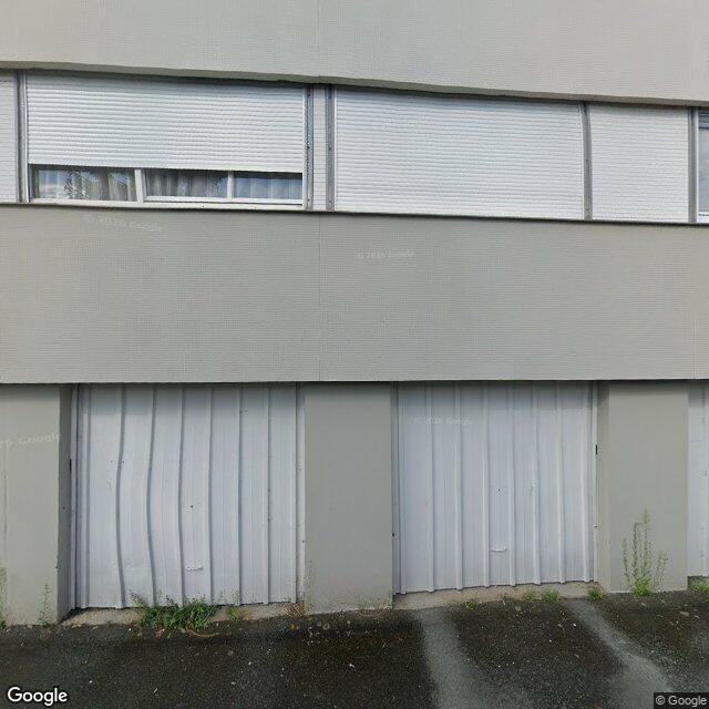 Garage 17 m² proche centre-ville La Roche Sur