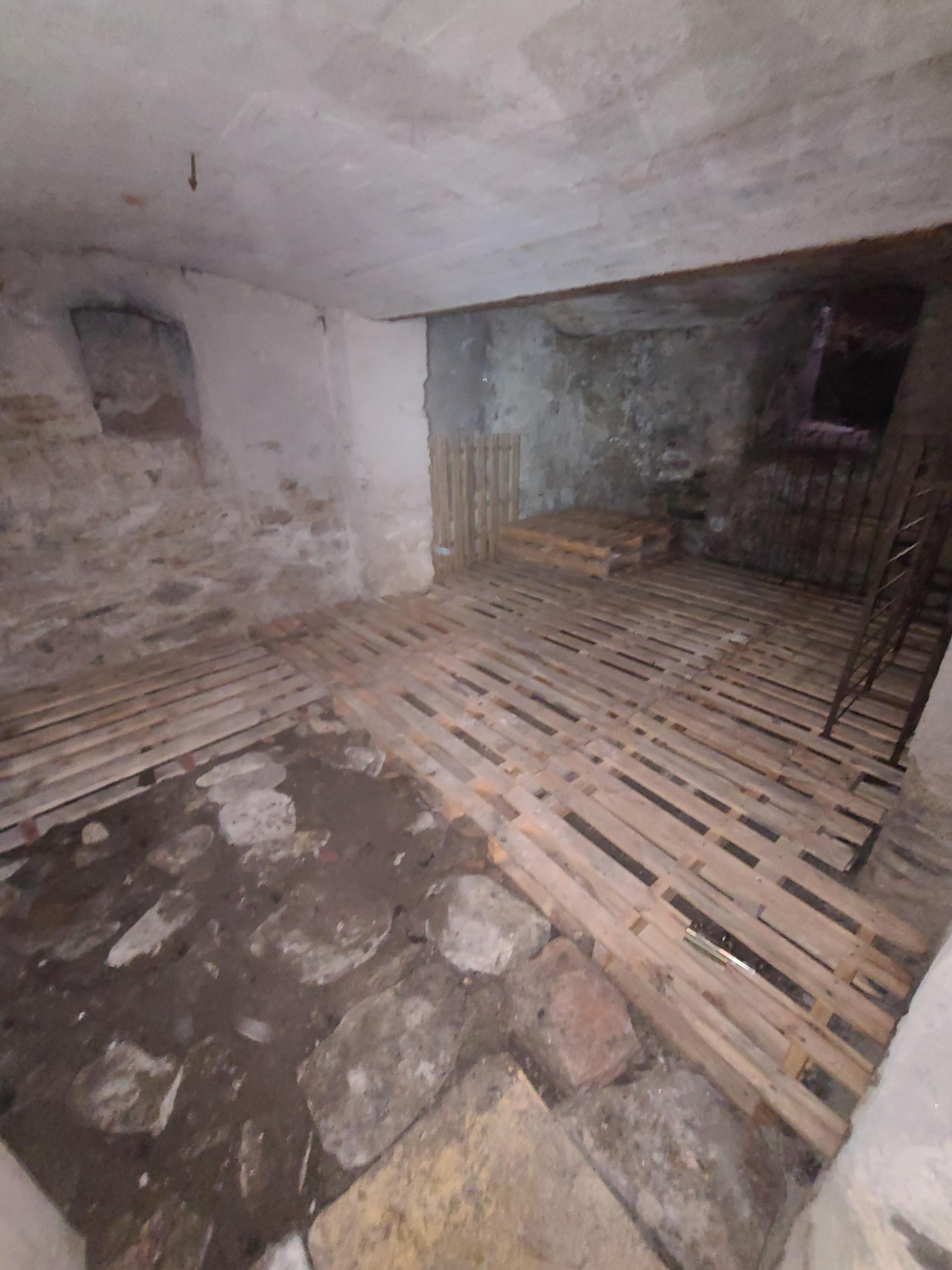 Location cave saine - 12m² - Nantes cartier