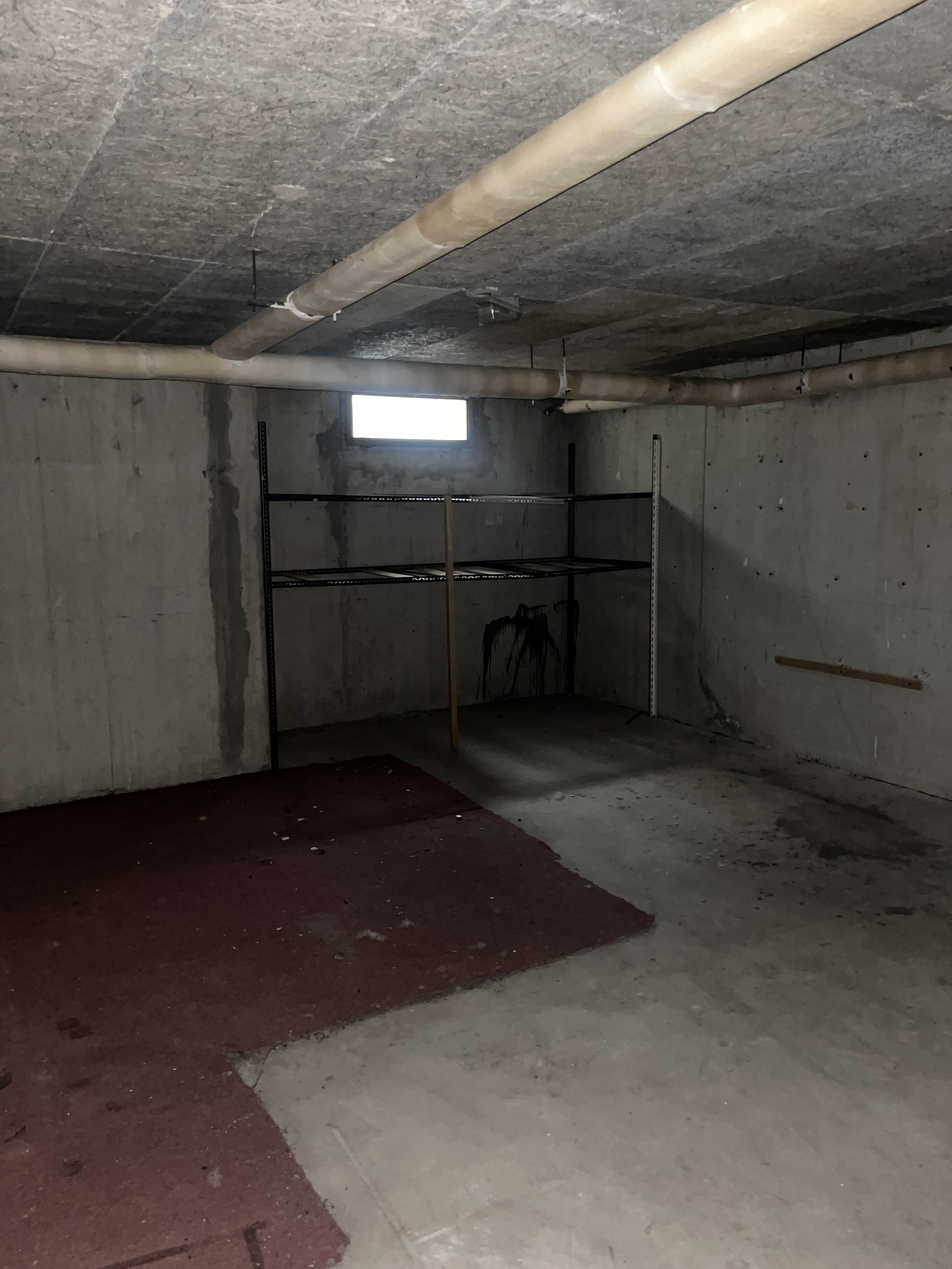 Local de stockage 30m² - Rue Guillaume Apollinaire