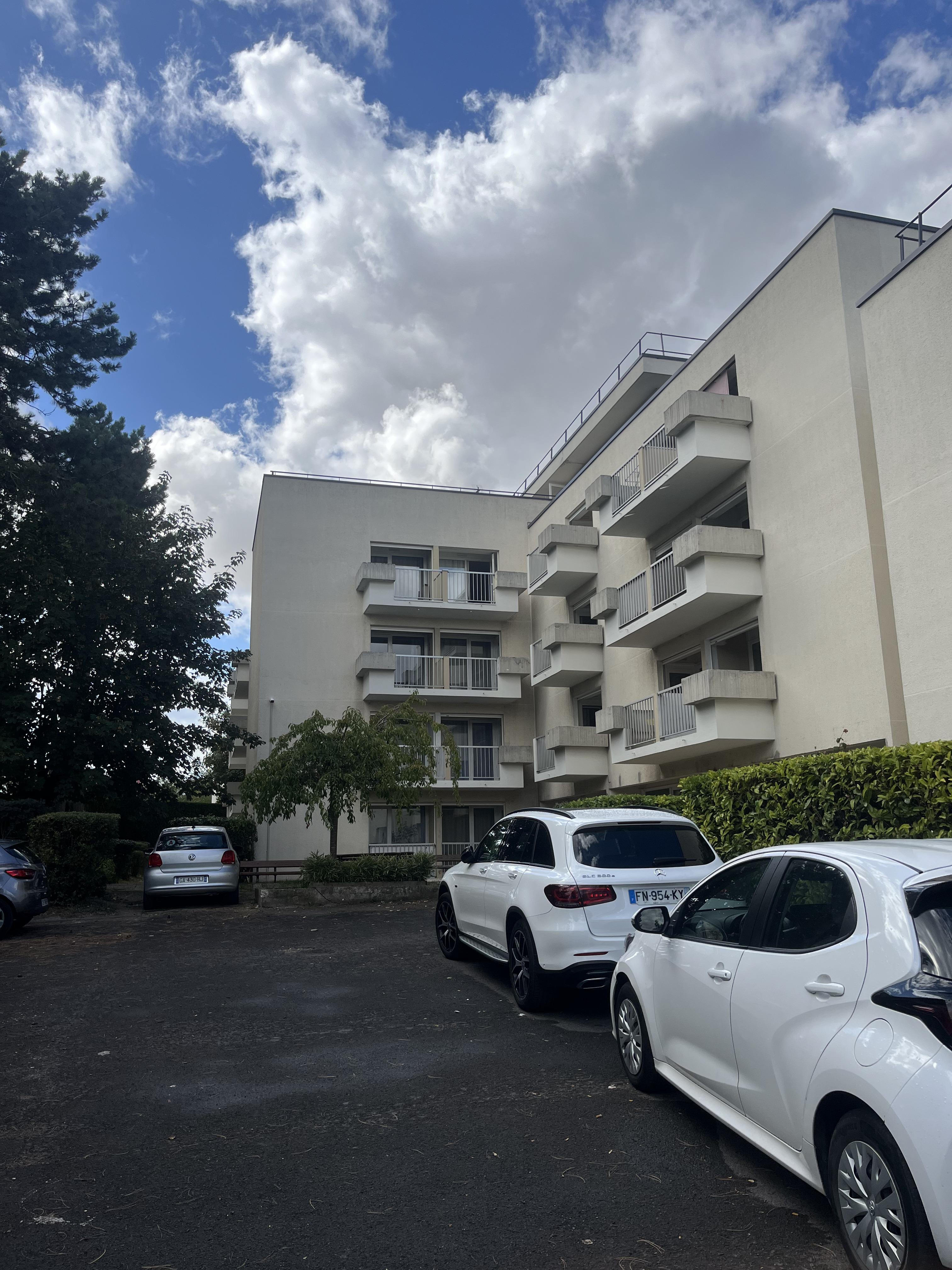 Local de stockage 30m² - Rue Guillaume Apollinaire