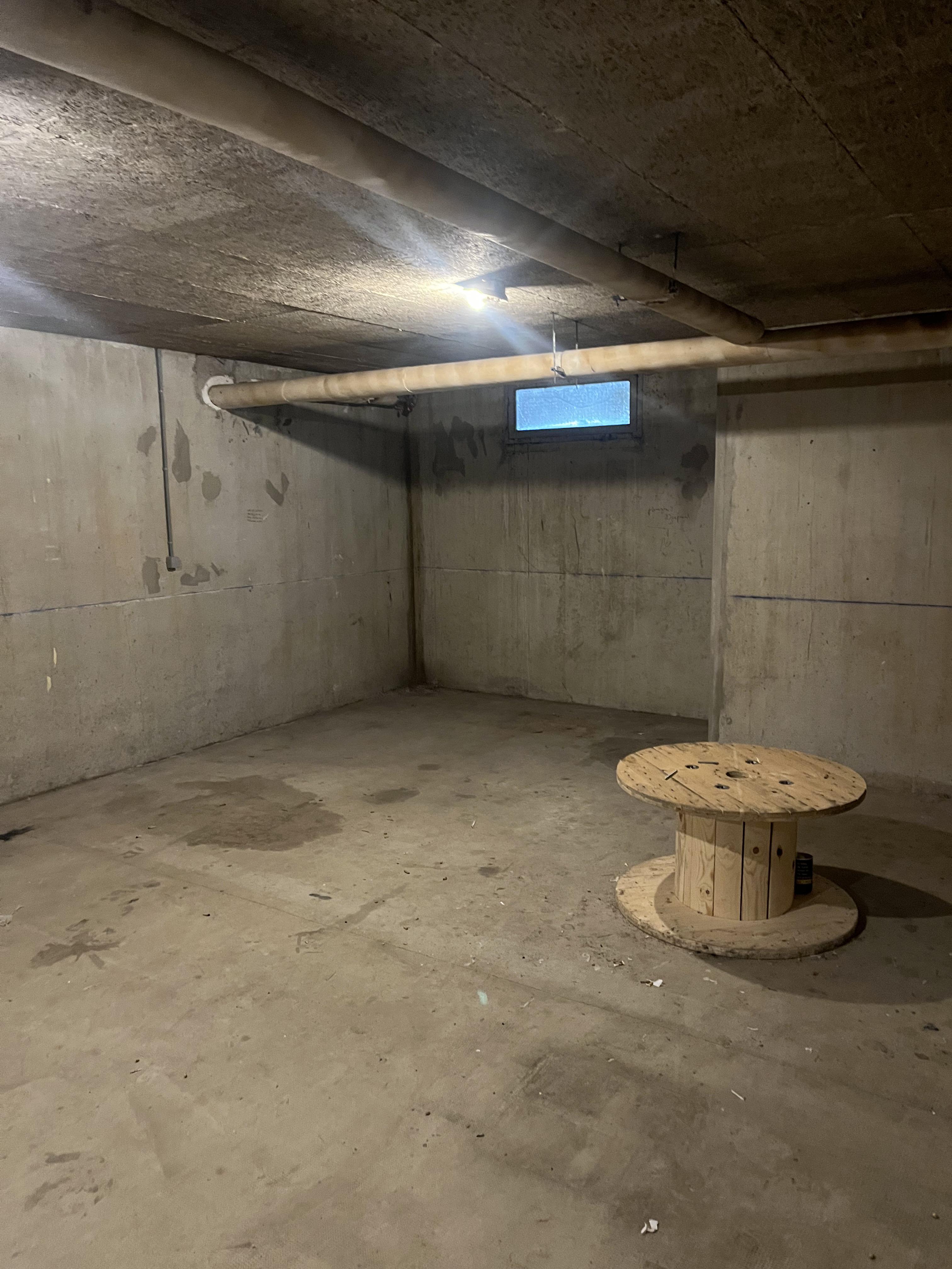 Local de stockage 37m² - Rue Guillaume Apollinaire