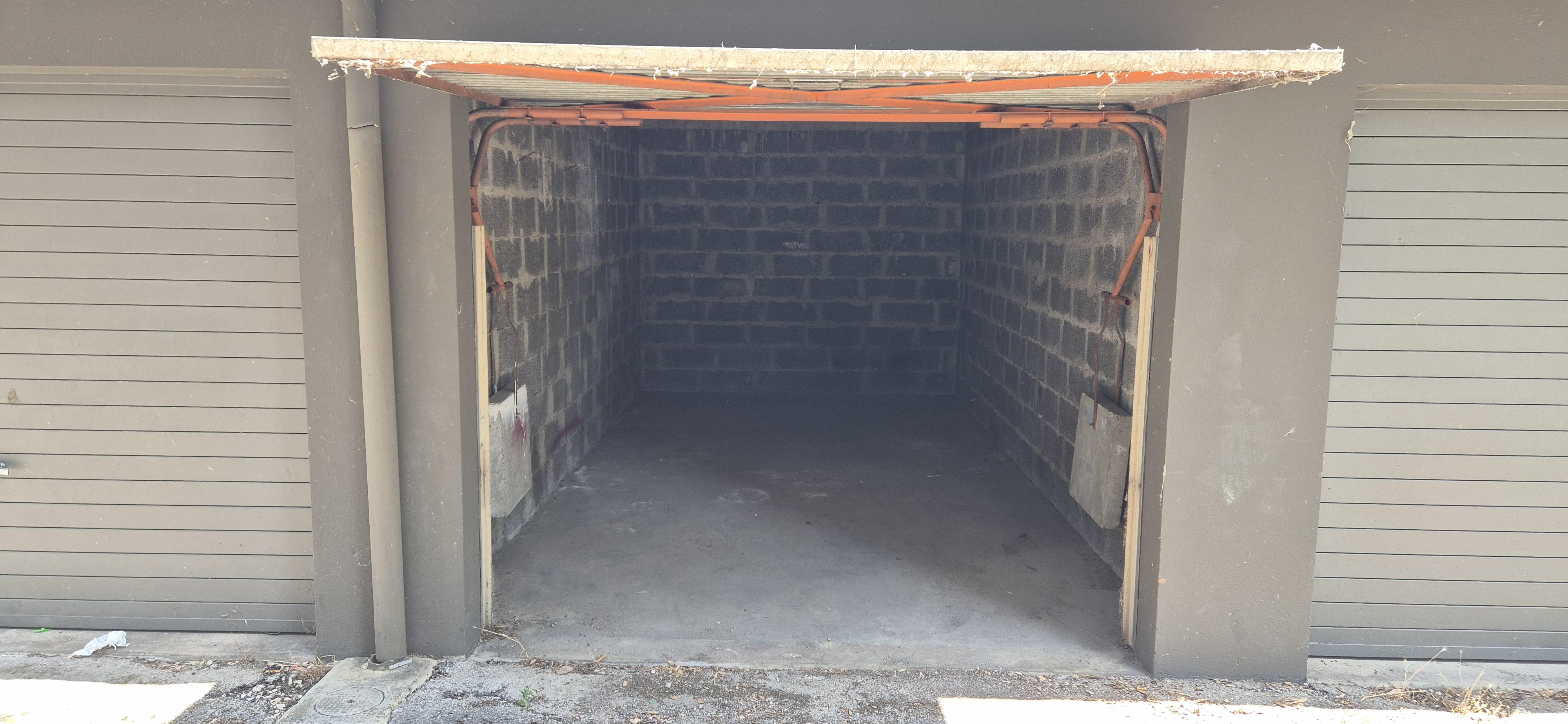 Garage/Box 15m² à Voiron