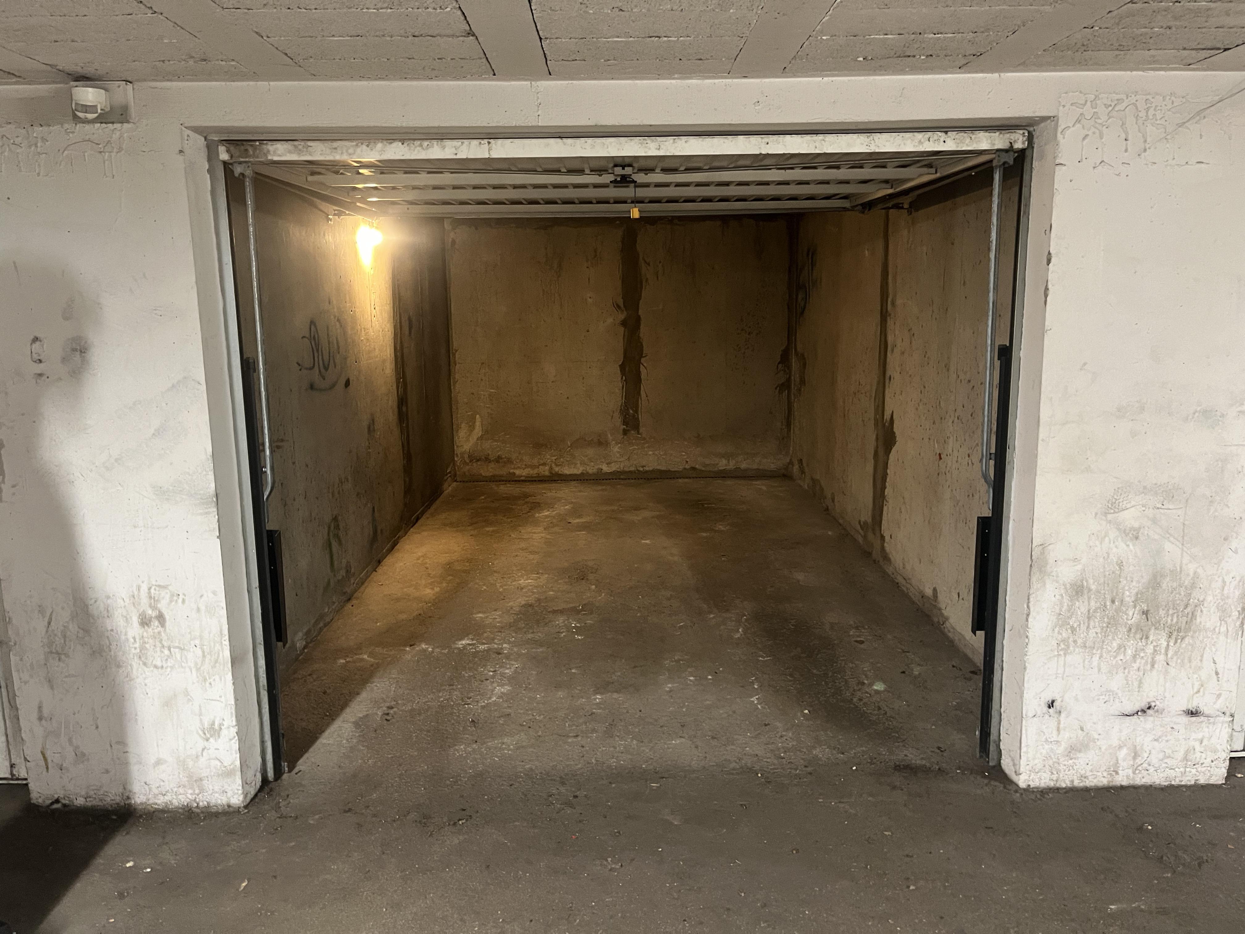 Garage/Box 15m² à Voiron