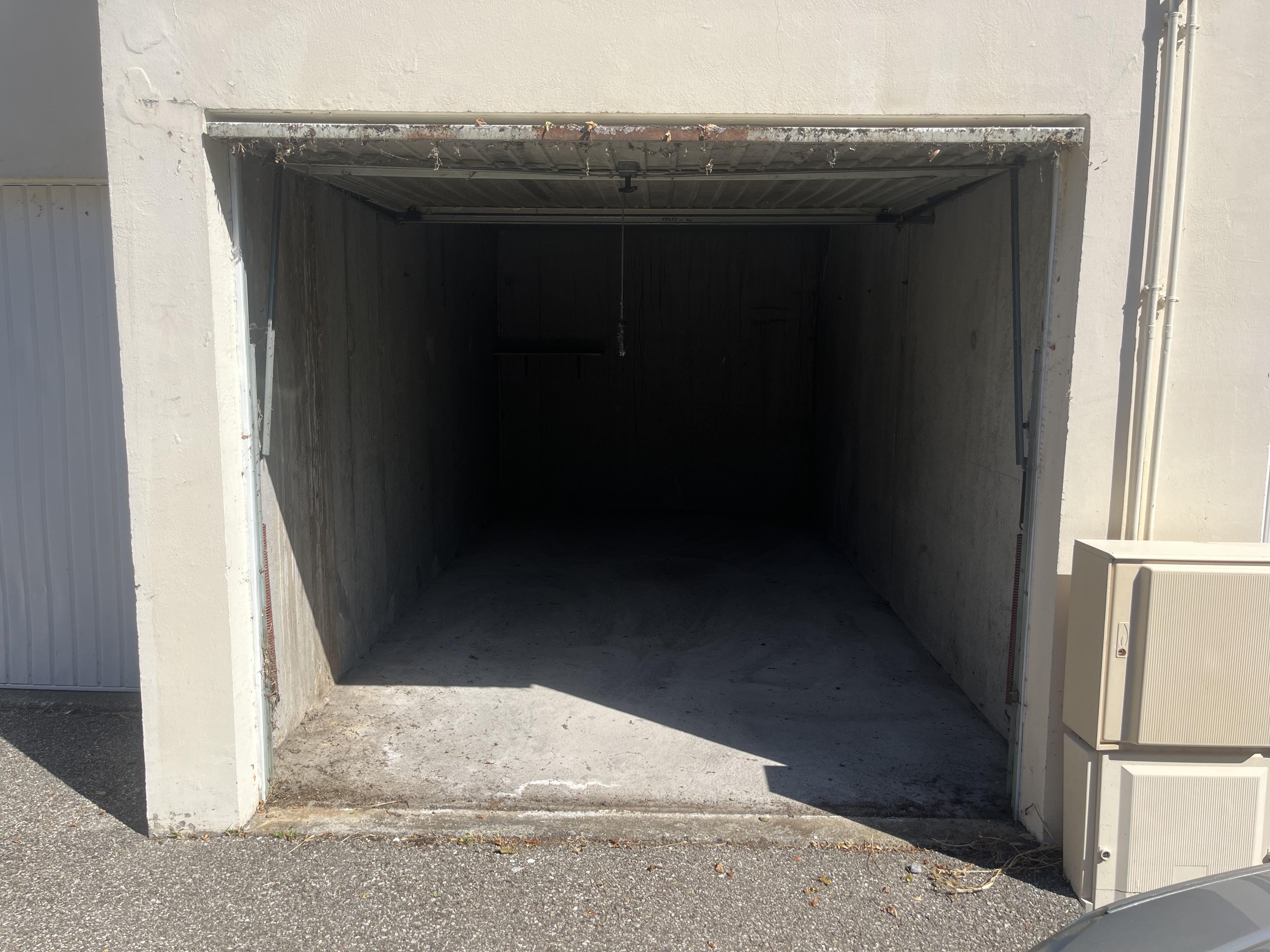 Garage/Box 15m² à Voreppe
