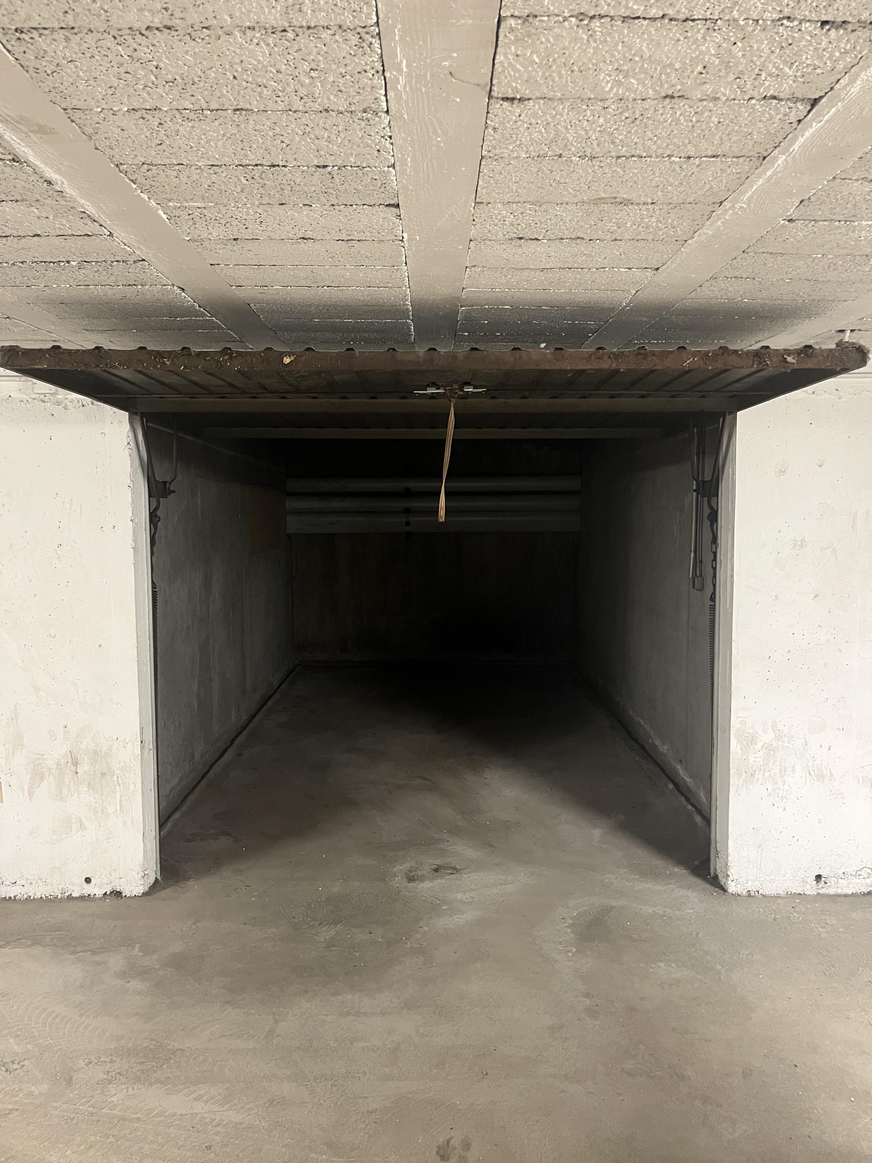 Garage/Box 15m² à Voiron