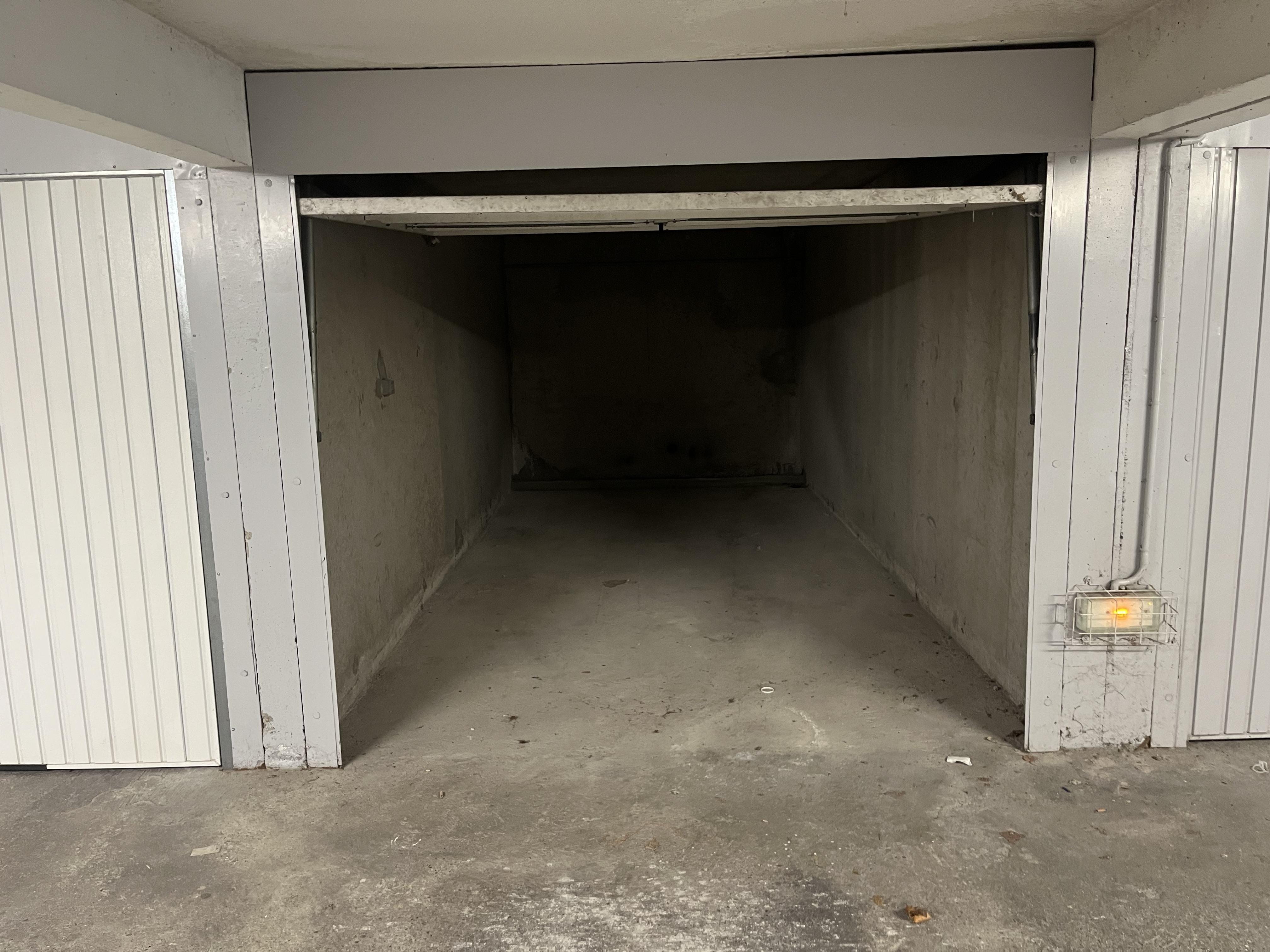 Garage/Box 14m² à Voiron